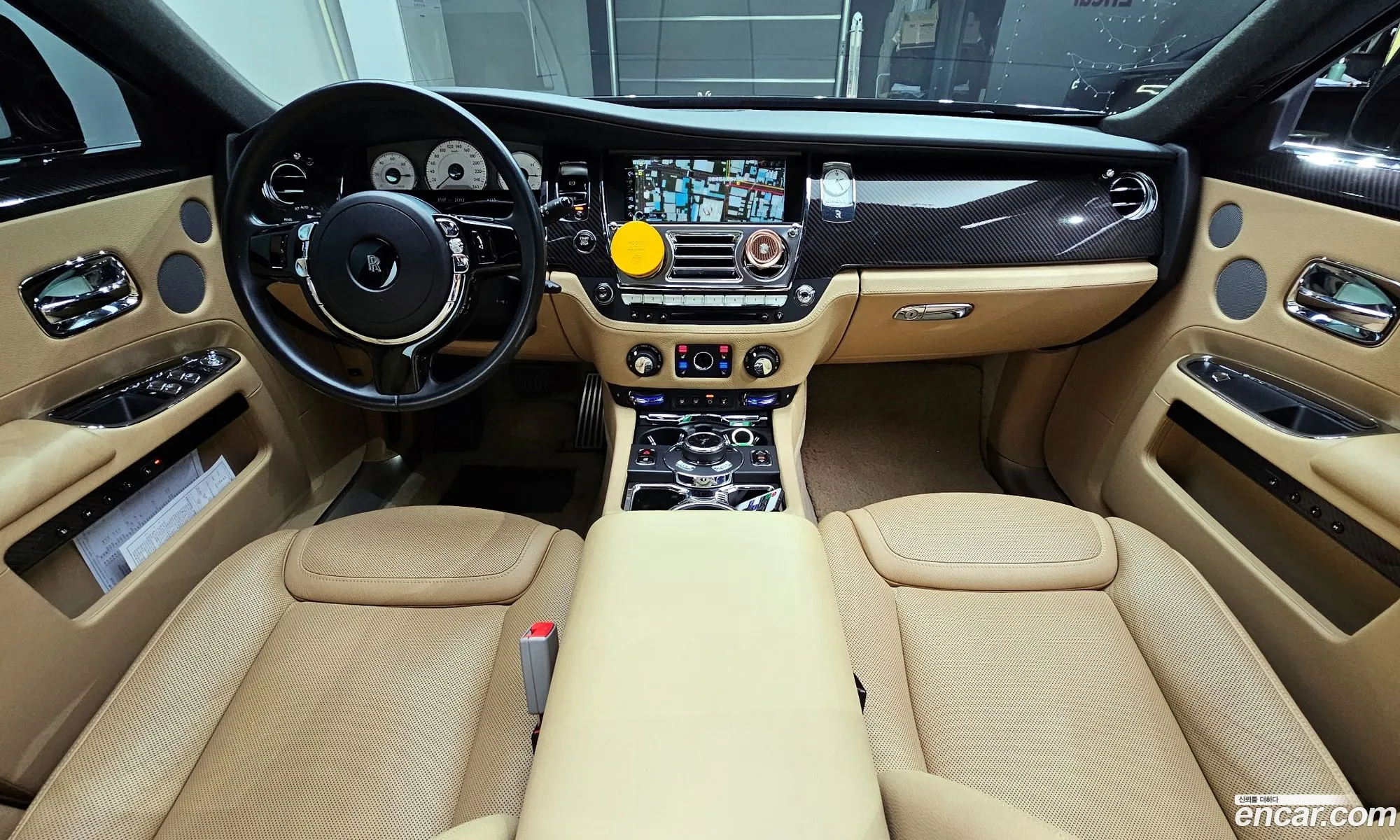 Rolls-Royce Ghost 2019 SCA664S01KUX44044 — 9