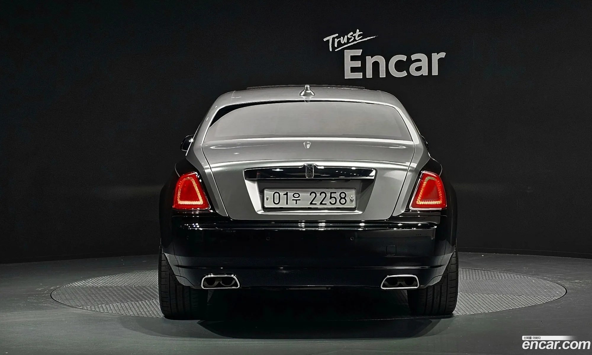 Rolls-Royce Ghost 2019 SCA664S01KUX44044 — 8