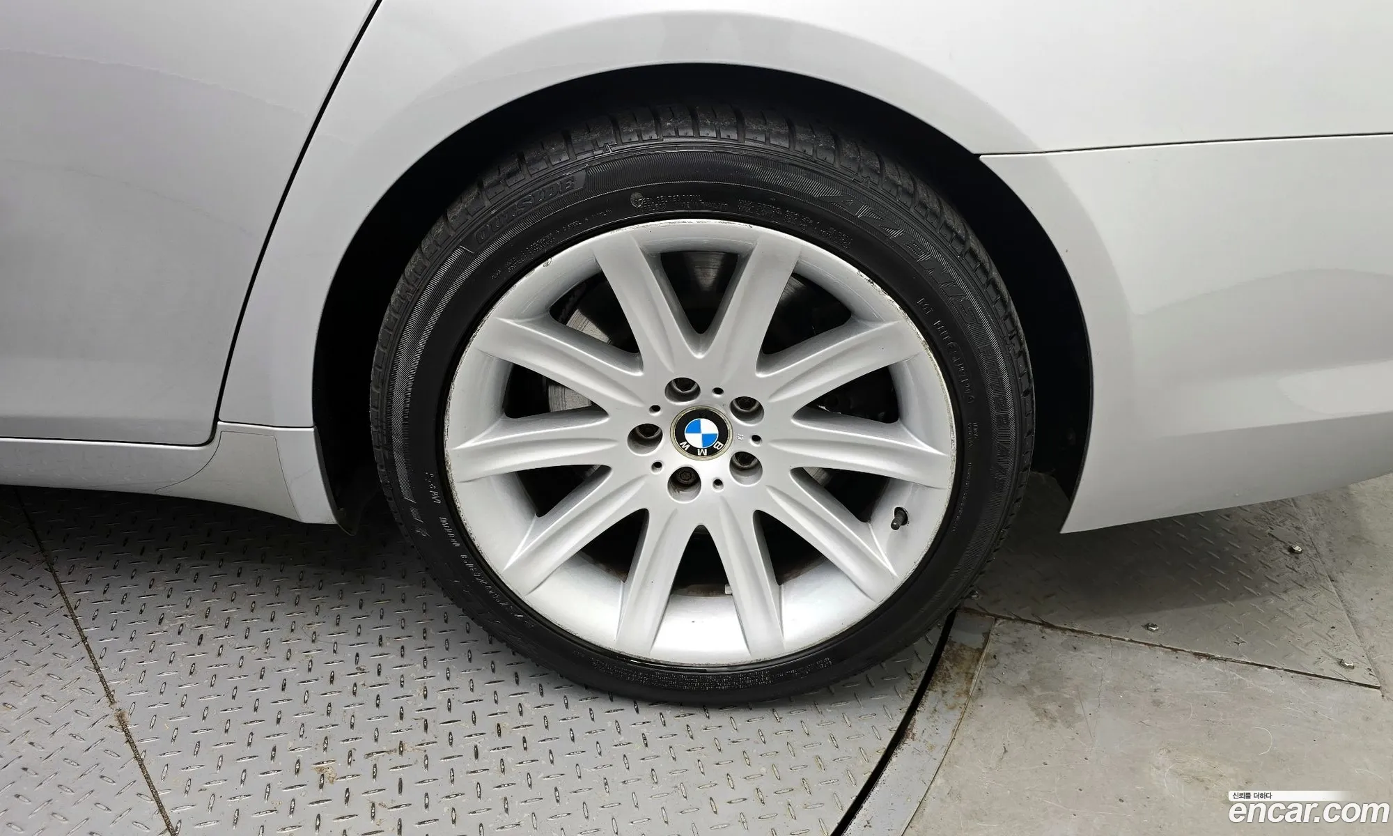 BMW 7 Series 2009 WBAKB81069CY51292 — 16