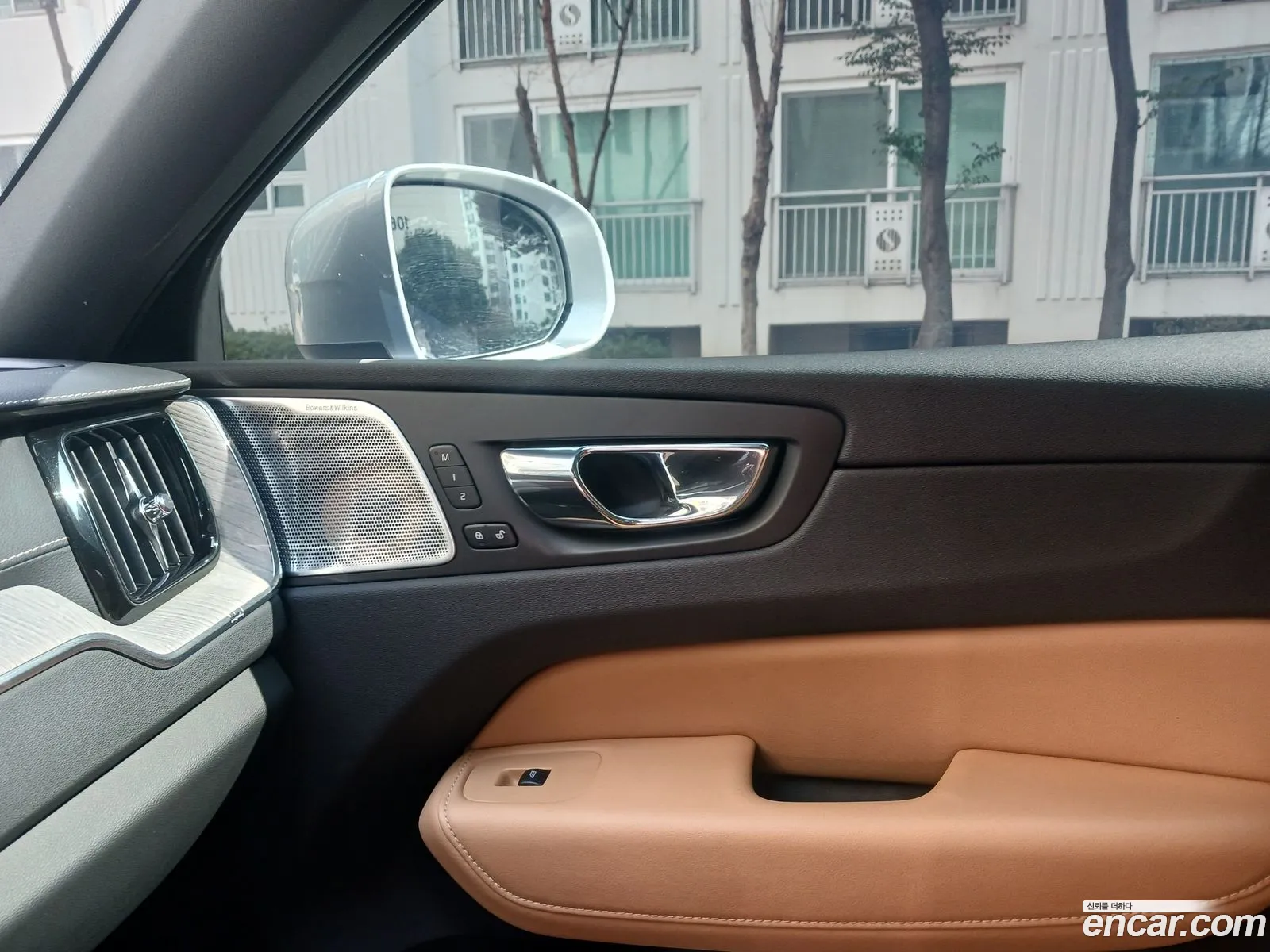 Volvo XC60 2019 — 10