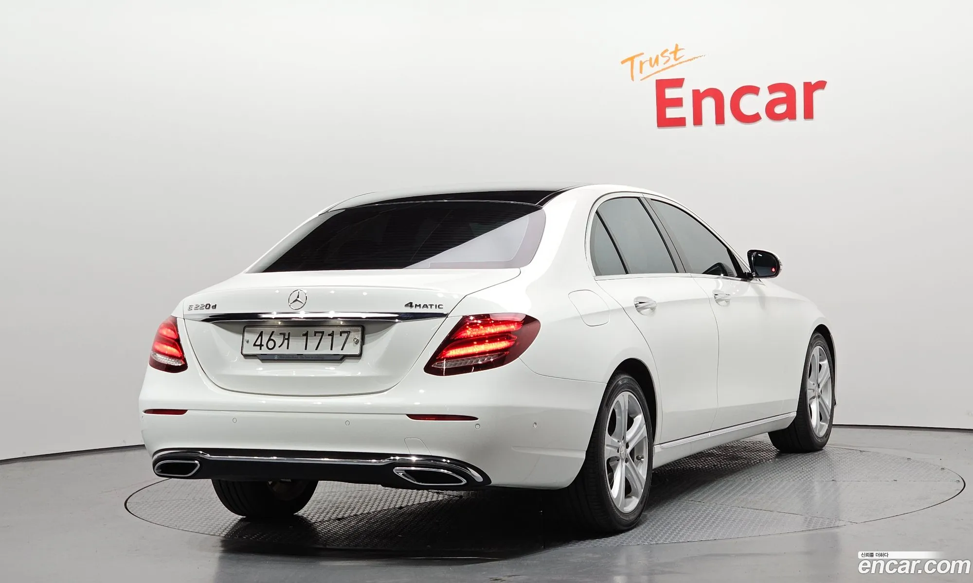 Mercedes-Benz E-Class W213 2017 WDDZF0FB3HA195117 — 13