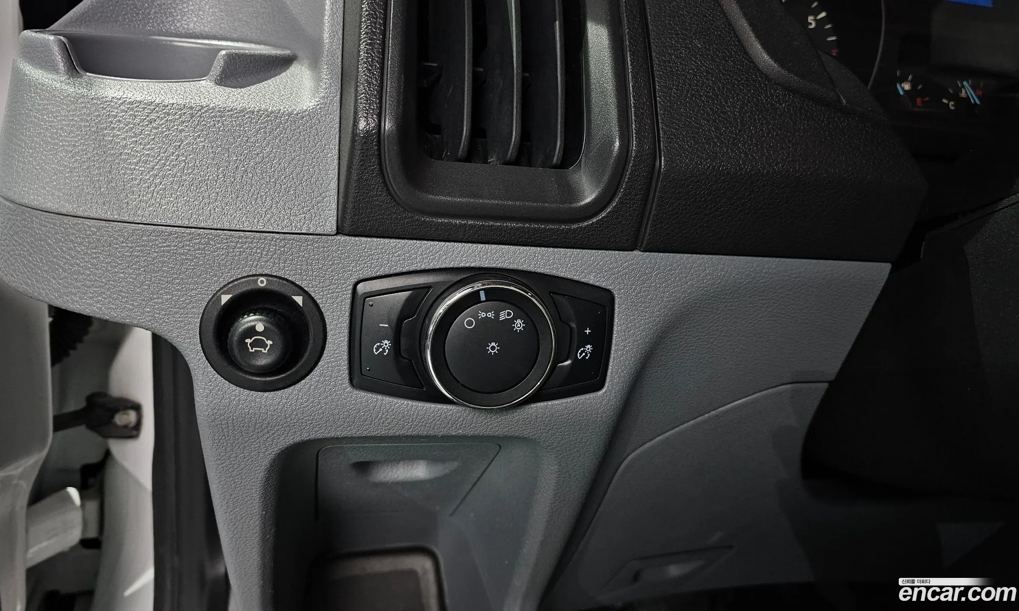 Ford Transit 2016 1FBVU4XGXGKA53604 — 15