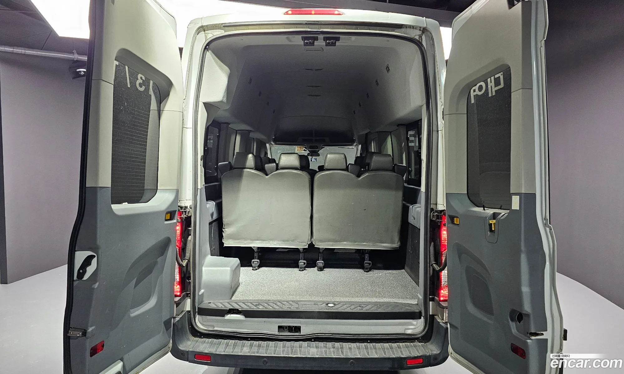 Ford Transit 2016 1FBVU4XGXGKA53604 — 18