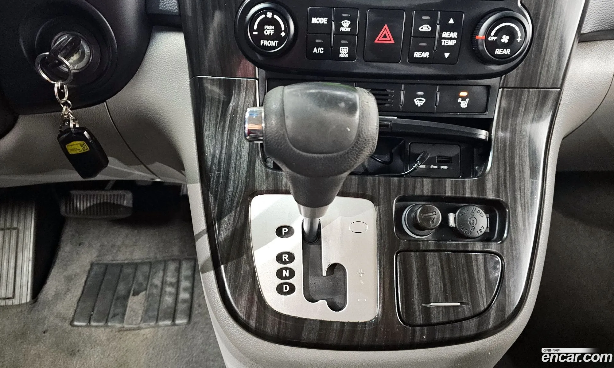 Kia Carnival R 2013 — 2