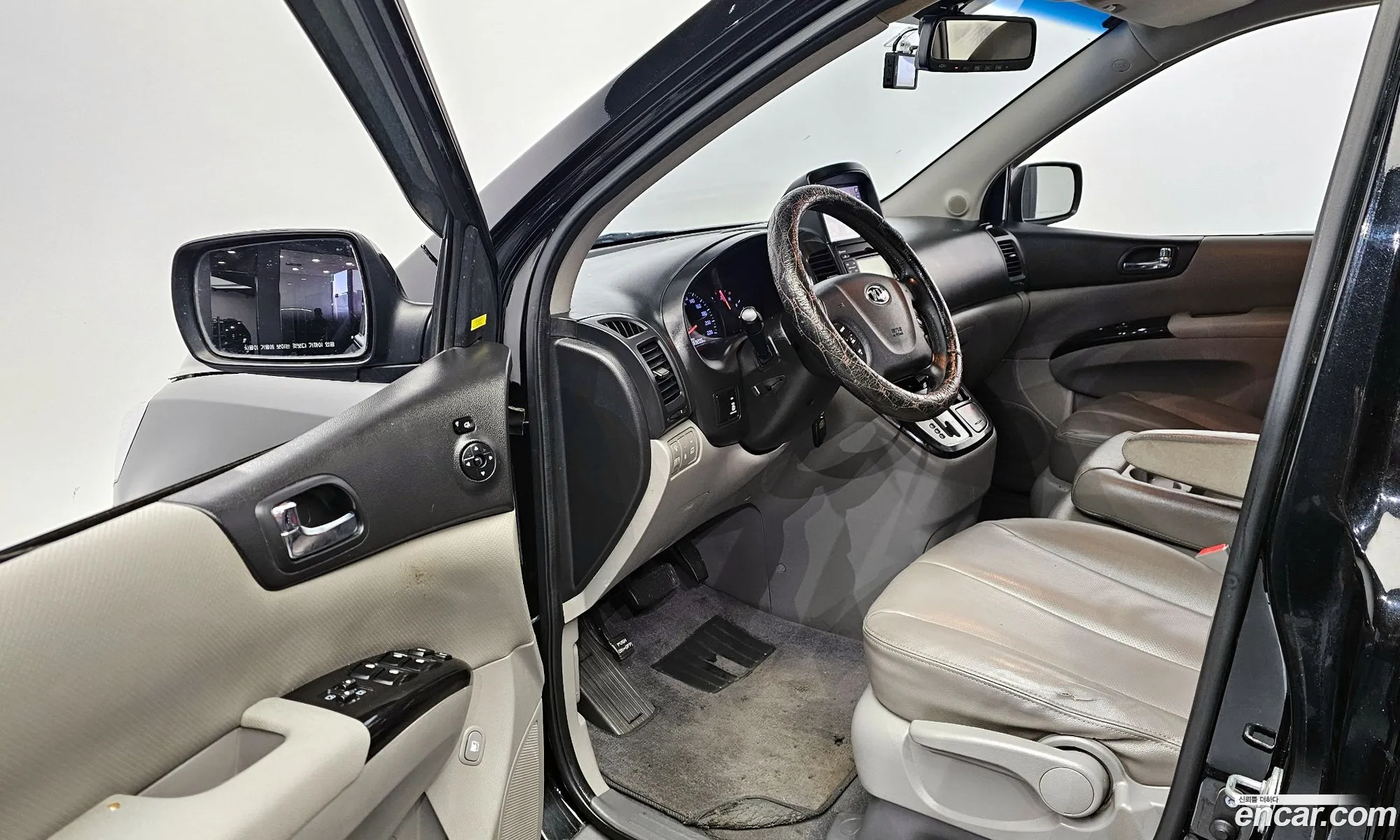 Kia Carnival R 2013 — 19