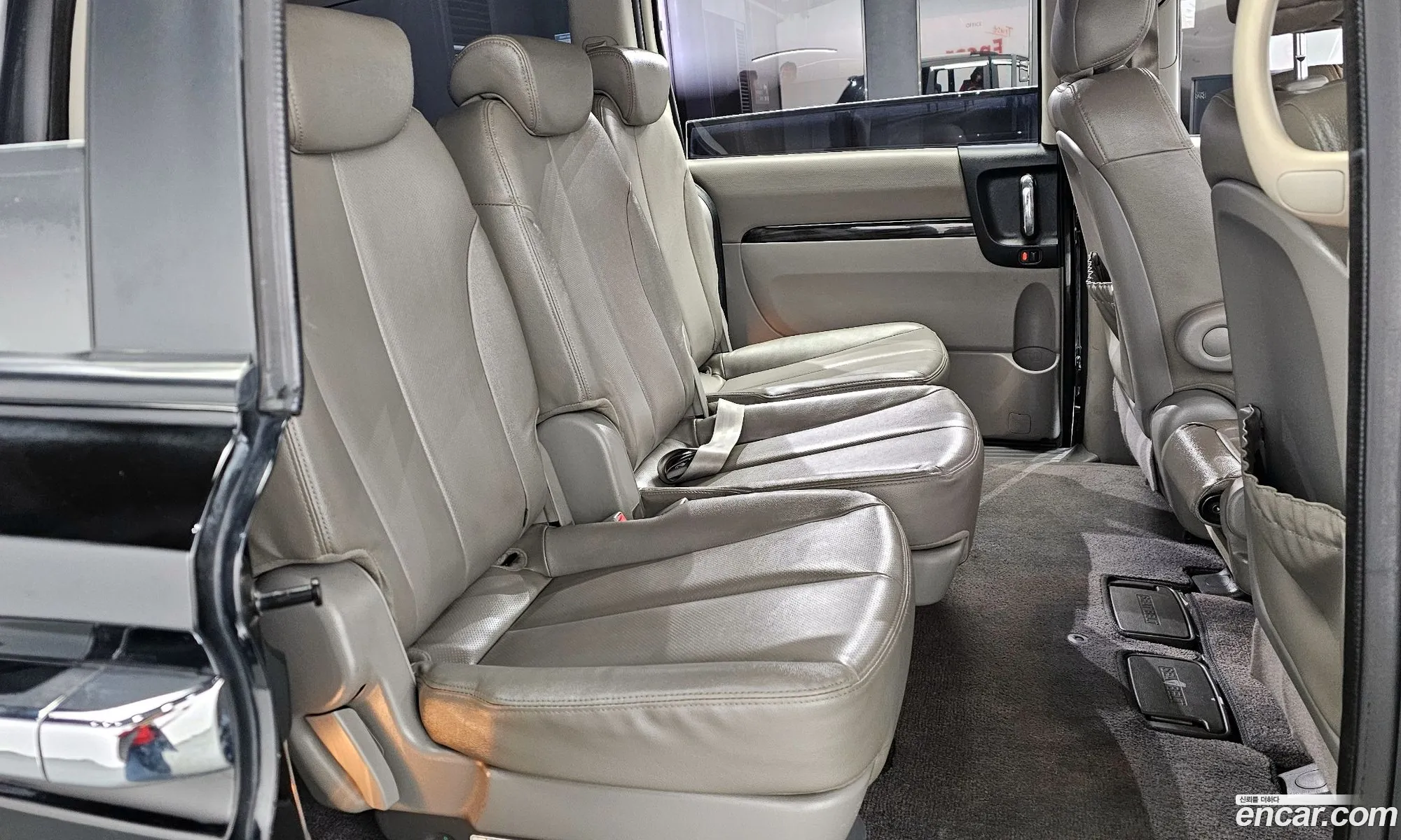 Kia Carnival R 2013 — 3