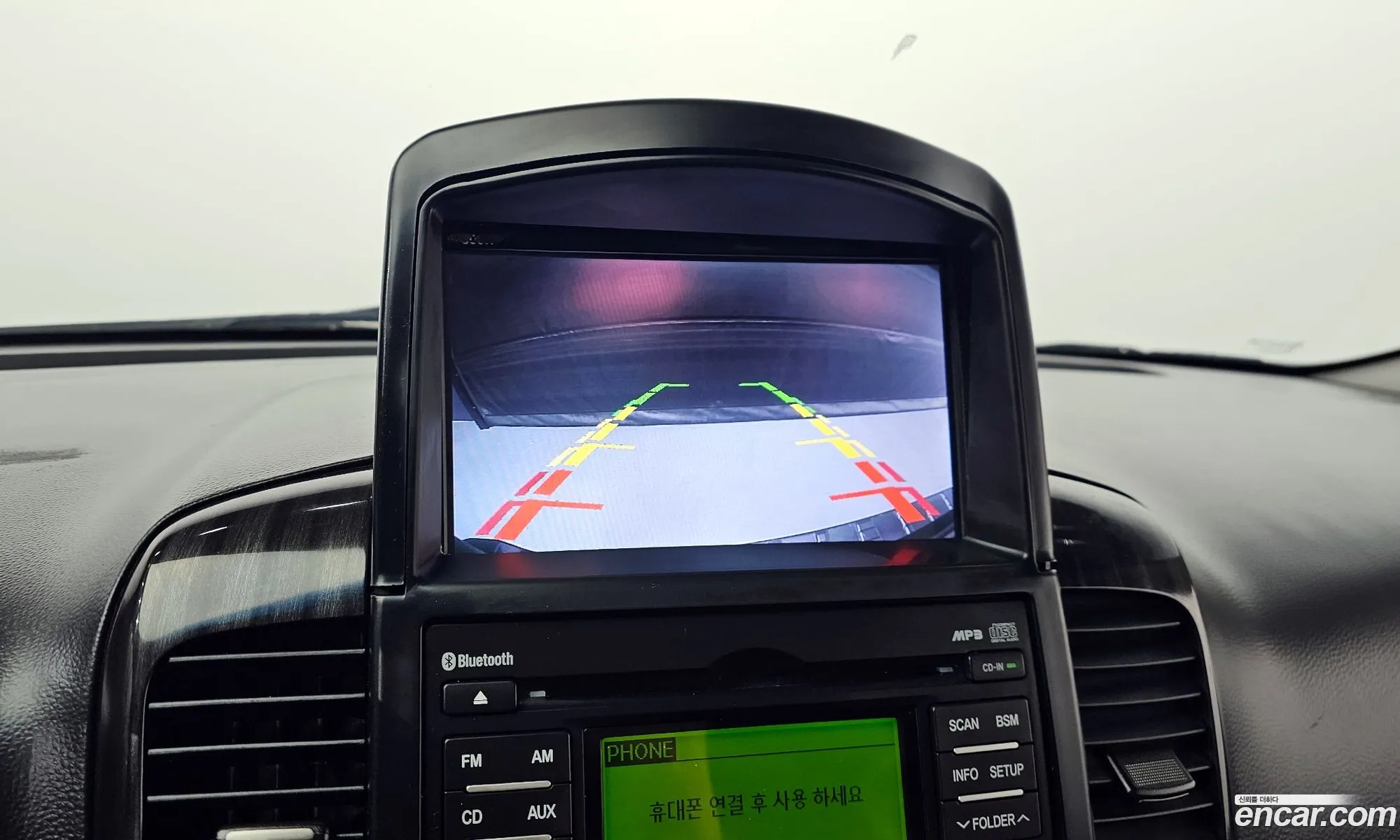 Kia Carnival R 2013 — 20