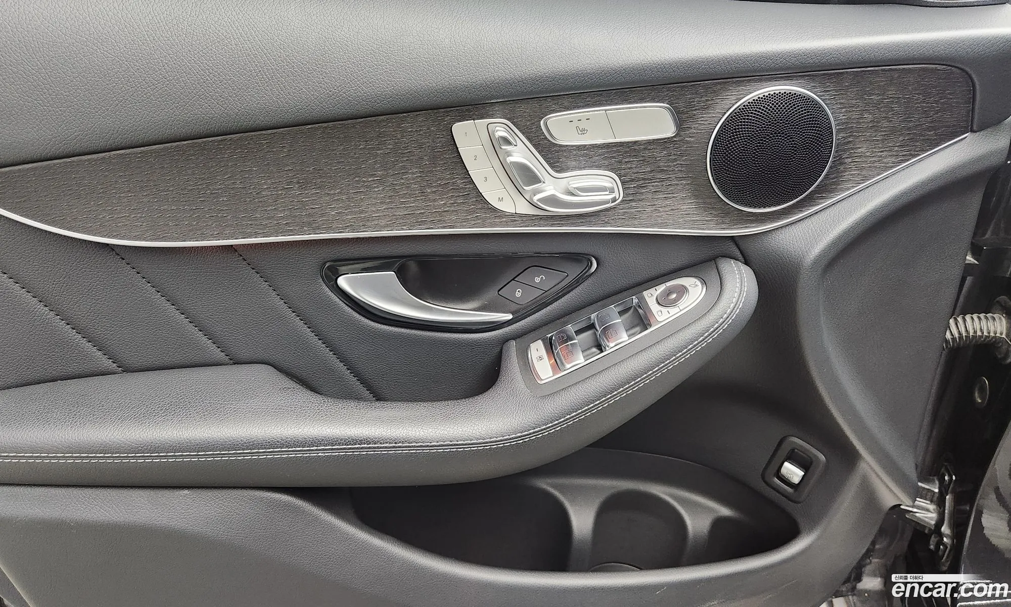 Mercedes-Benz GLC-Class X253 2020 — 14