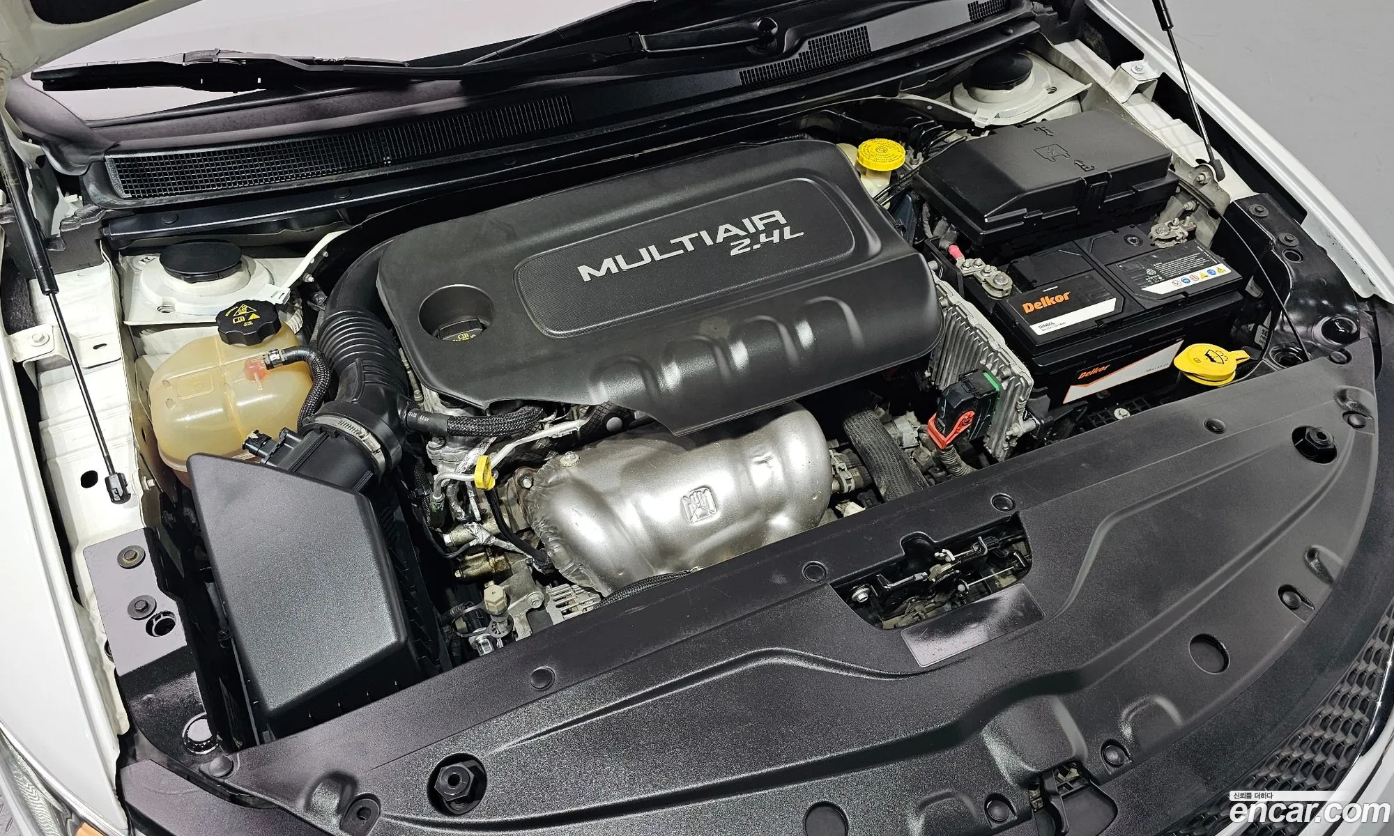 Chrysler 200 2015 1C3CCCAB4FN651170 — 7