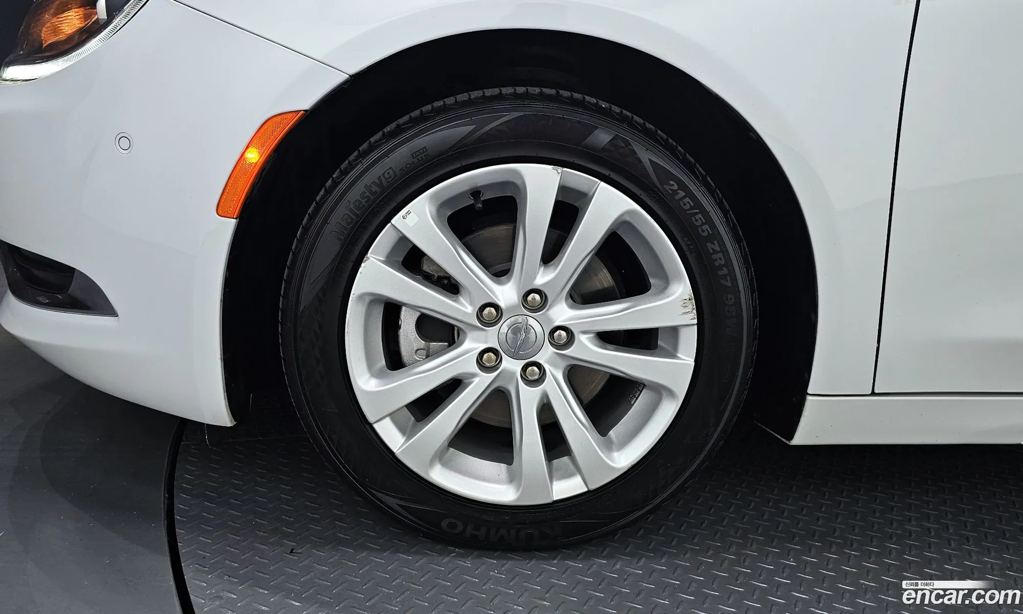 Chrysler 200 2015 1C3CCCAB4FN651170 — 15