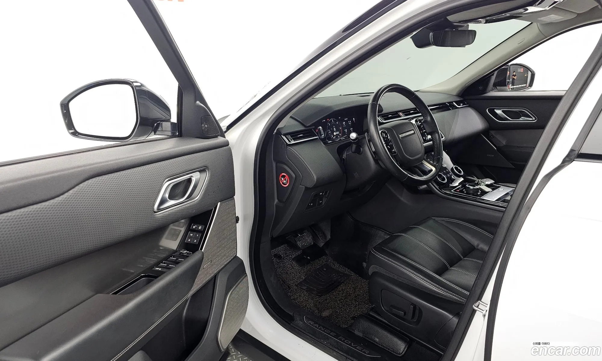 Land Rover Range Rover Velar 2019 — 4