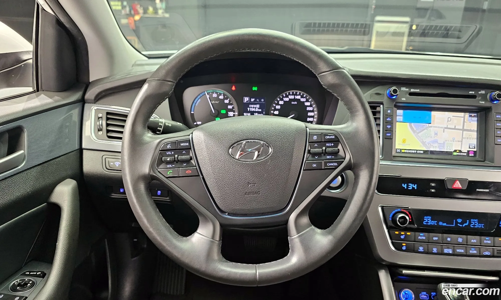 Hyundai LF Sonata Hybrid 2016 KMHE3411BHA049072 — 13