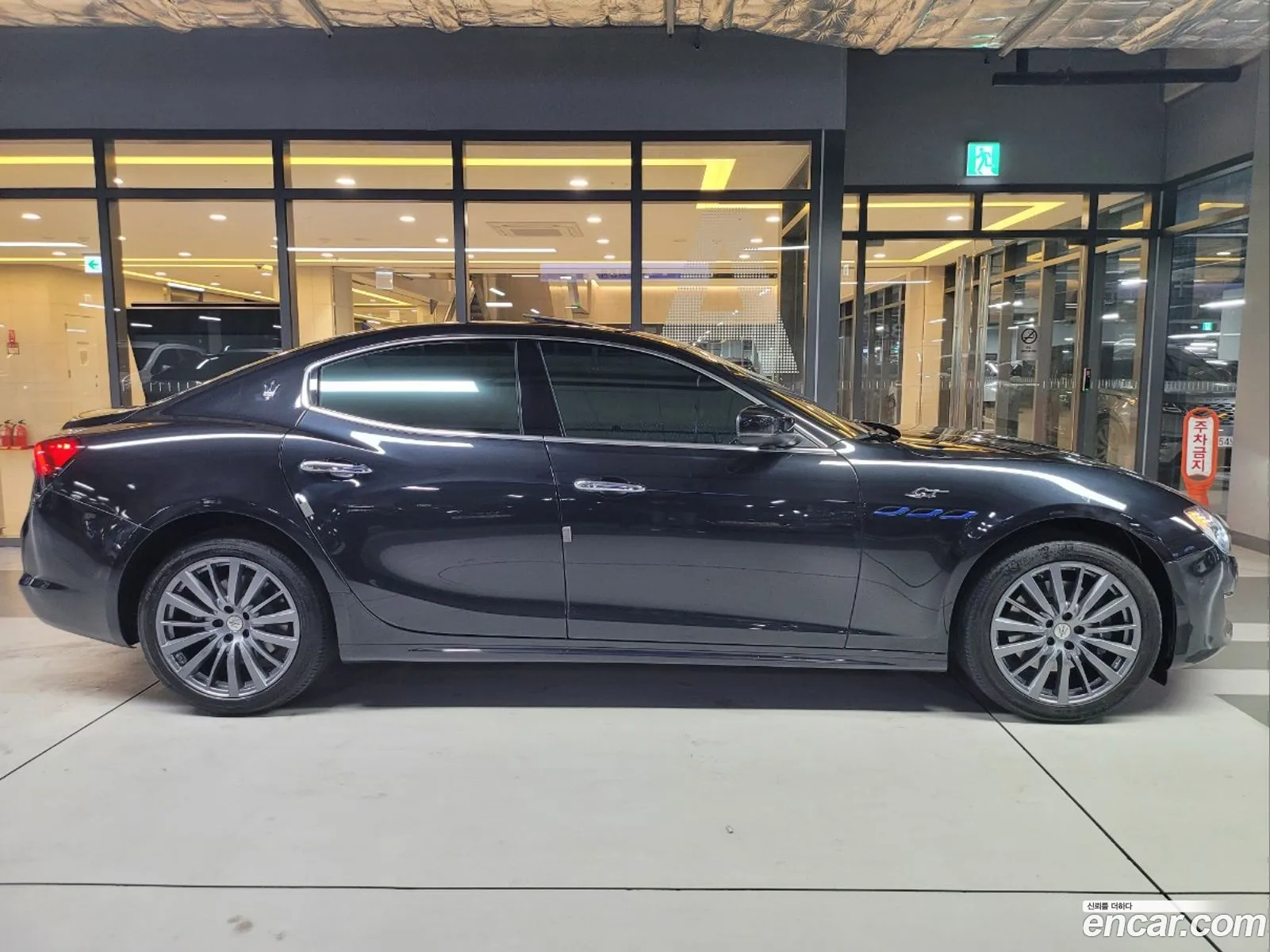 Maserati Ghibli 2022 — 14