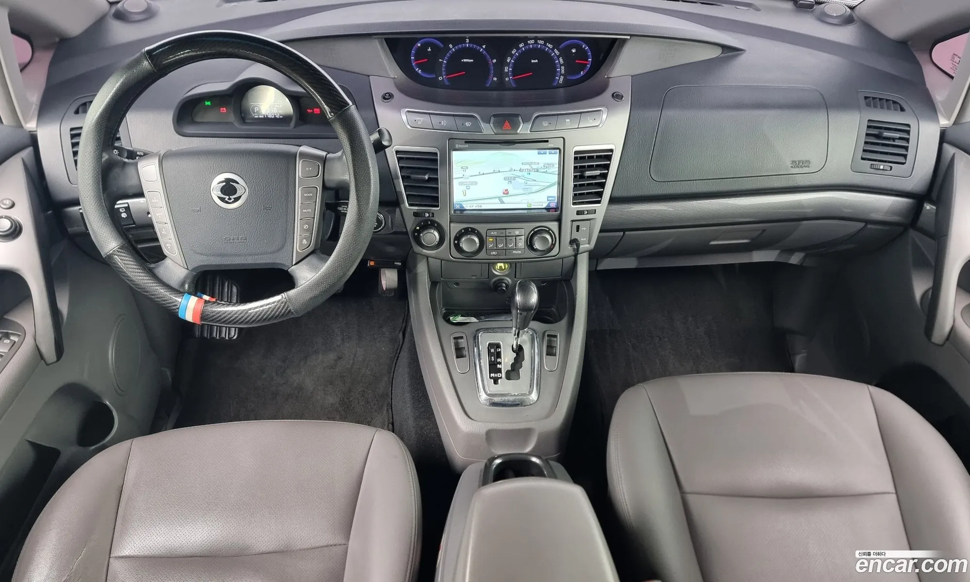 KG Mobility (SsangYong) Korando Turismo 2014 — 2