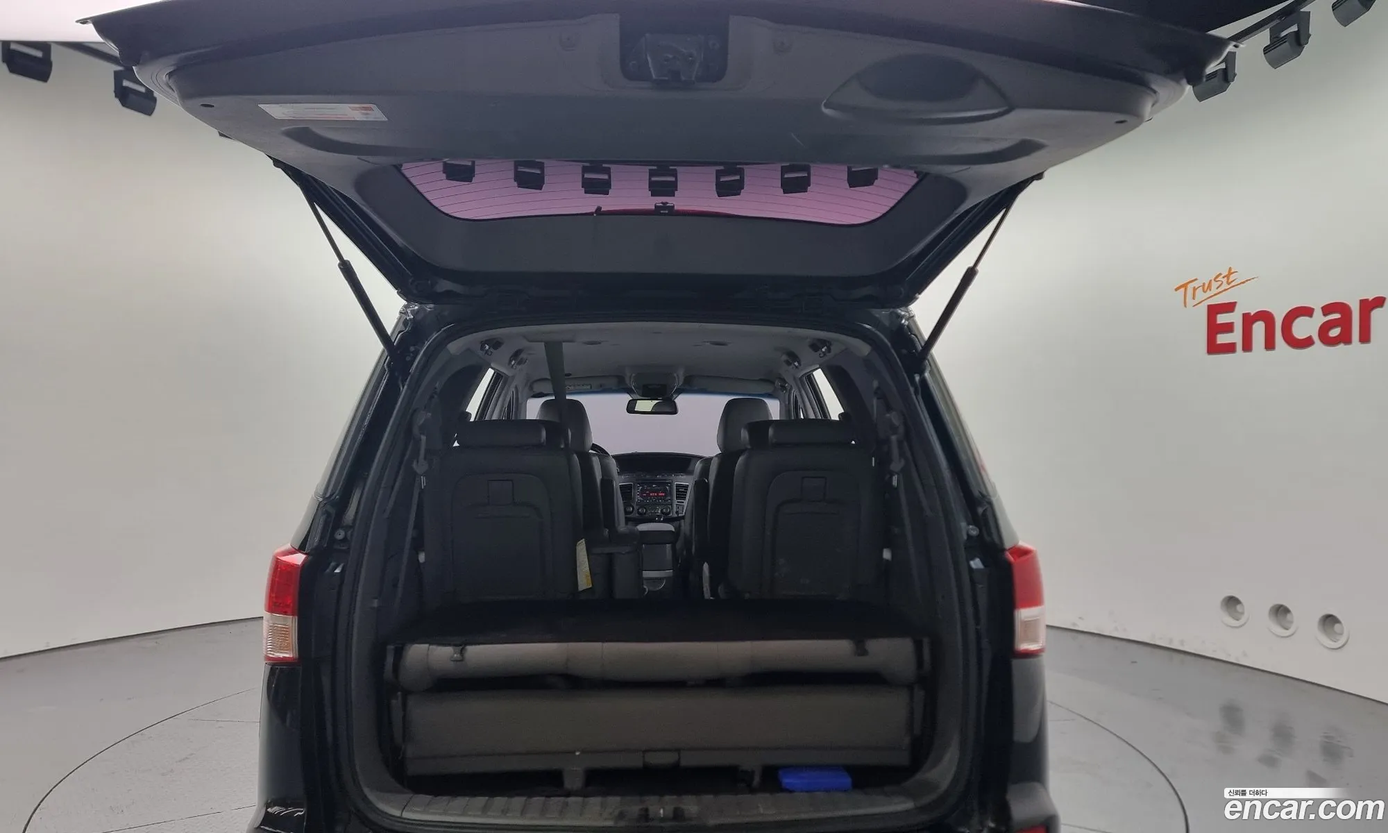 KG Mobility (SsangYong) Korando Turismo 2014 — 11