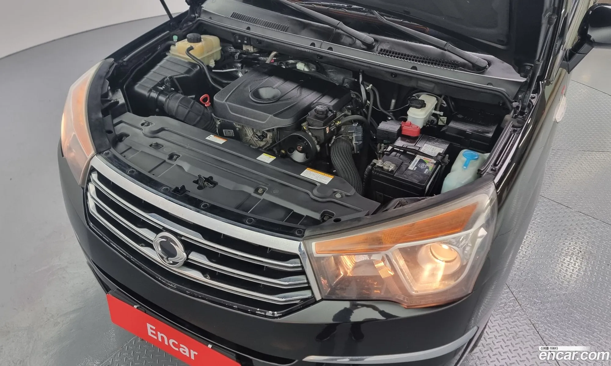 KG Mobility (SsangYong) Korando Turismo 2014 — 5