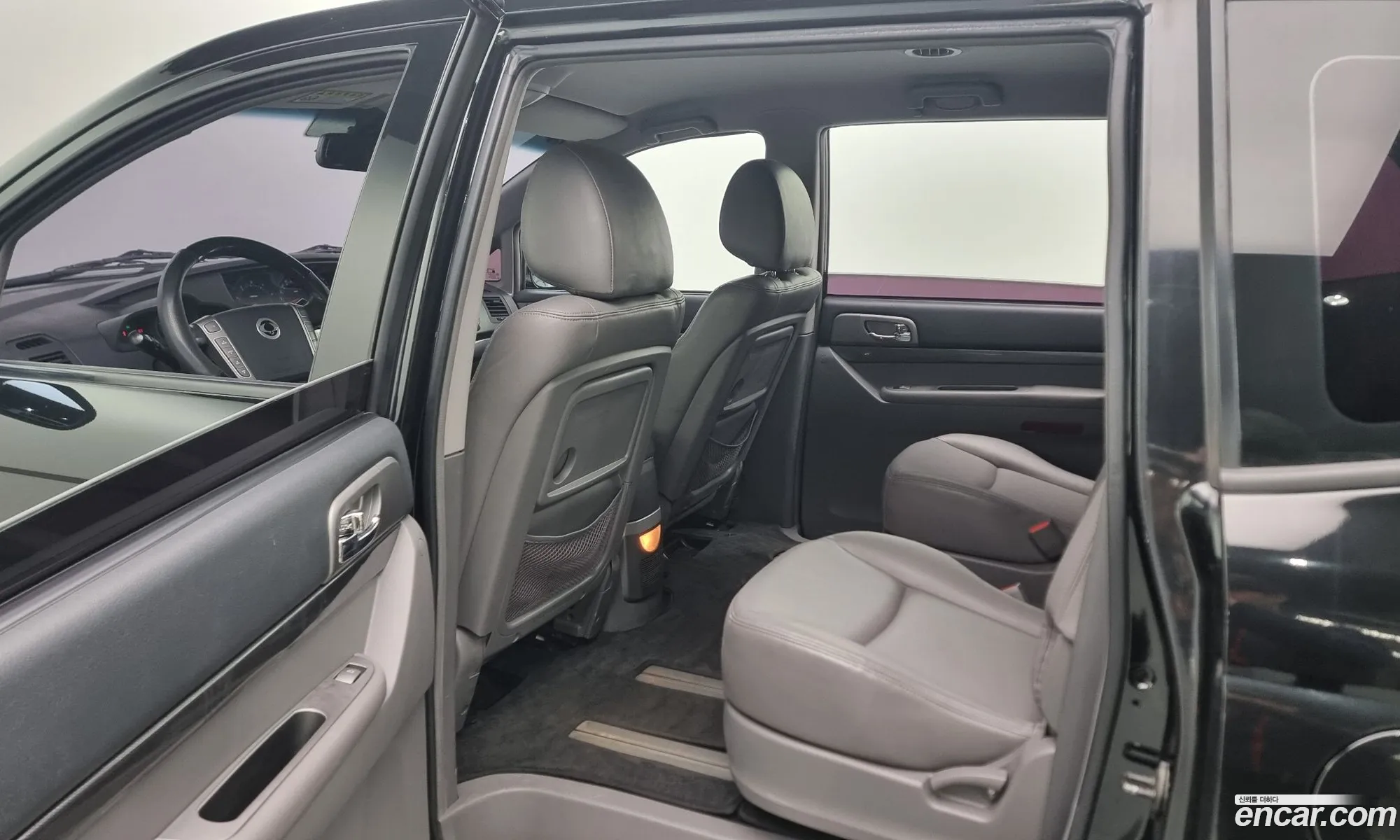 KG Mobility (SsangYong) Korando Turismo 2014 — 18
