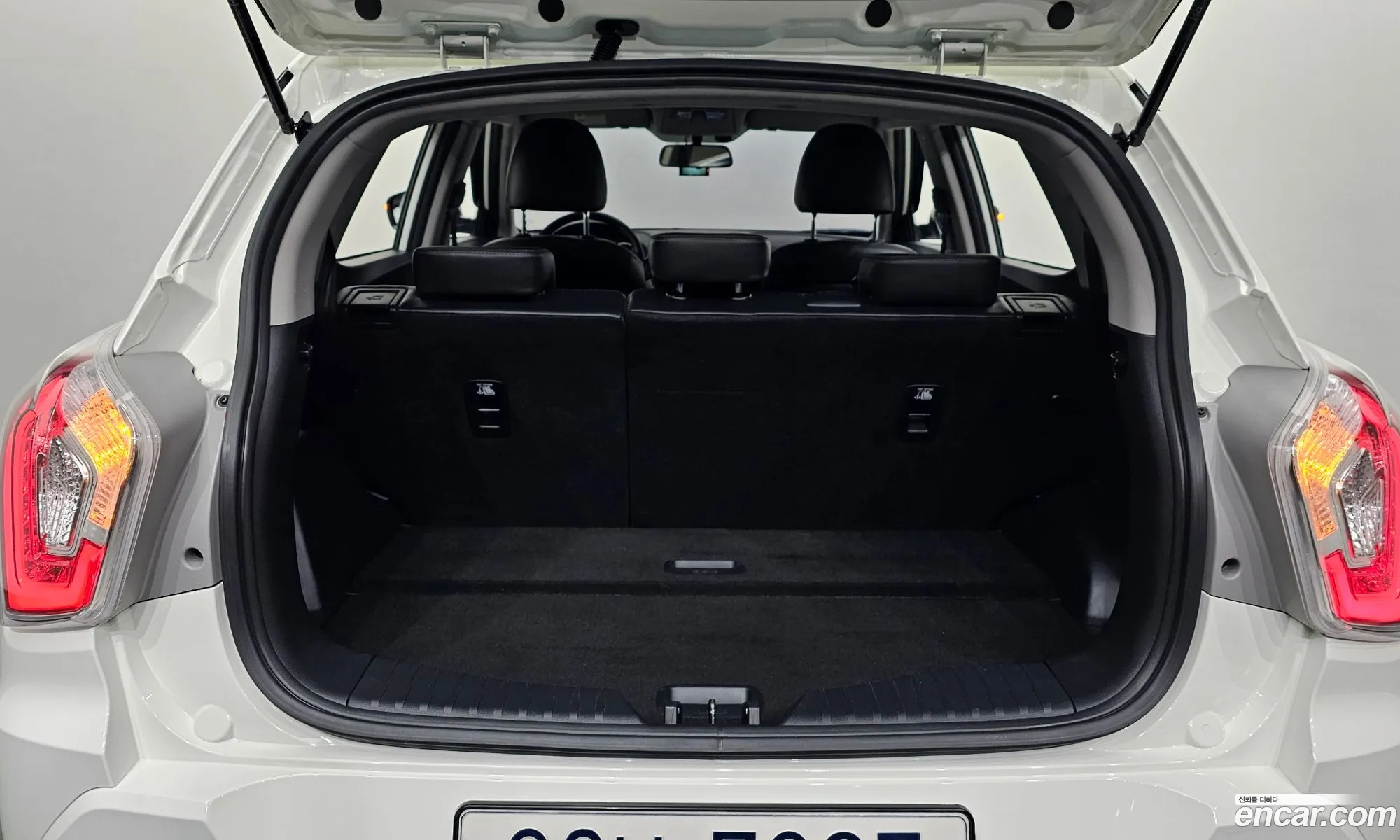 KG Mobility (SsangYong) Tivoli Armour 2017 — 13