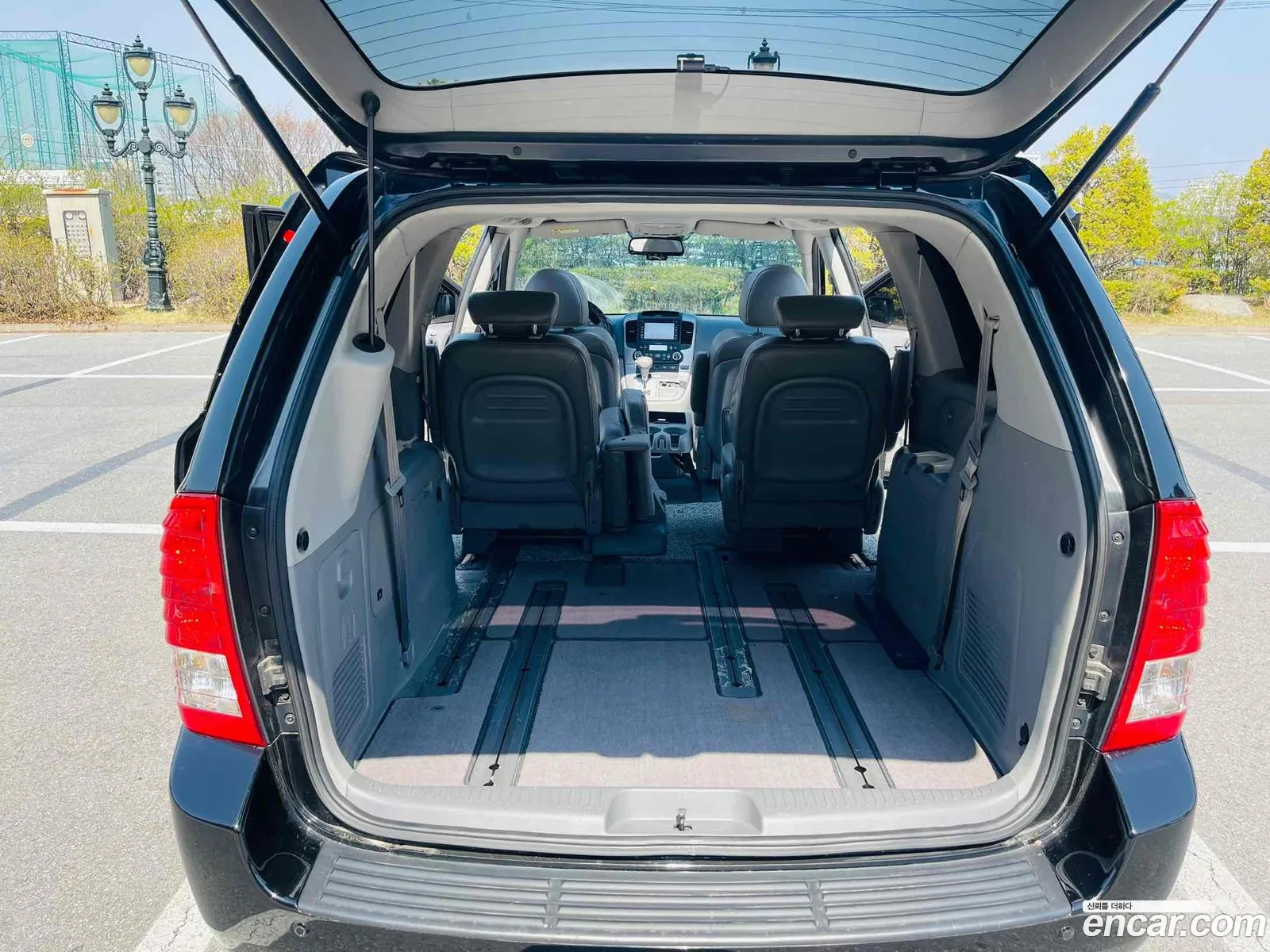 Kia Carnival R 2013 — 7