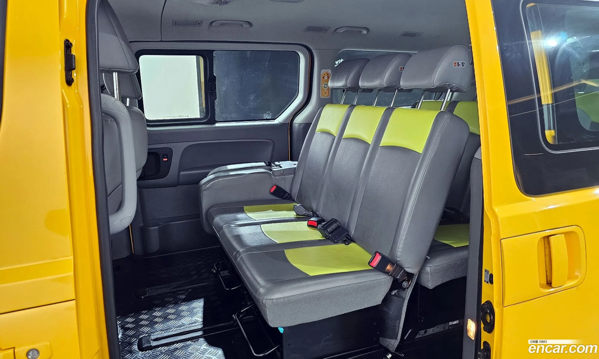 Hyundai Grand Starex 2019 — 18