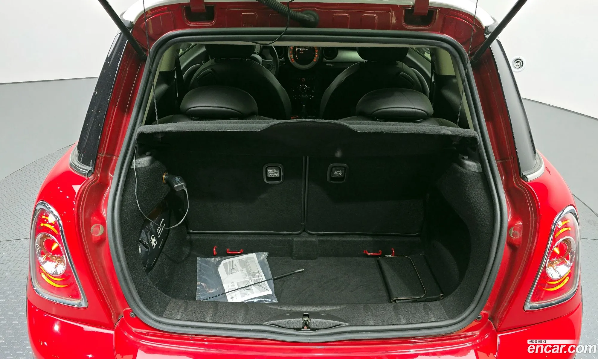 Mini Cooper D 2013 WMWSW5101DT472907 — 17