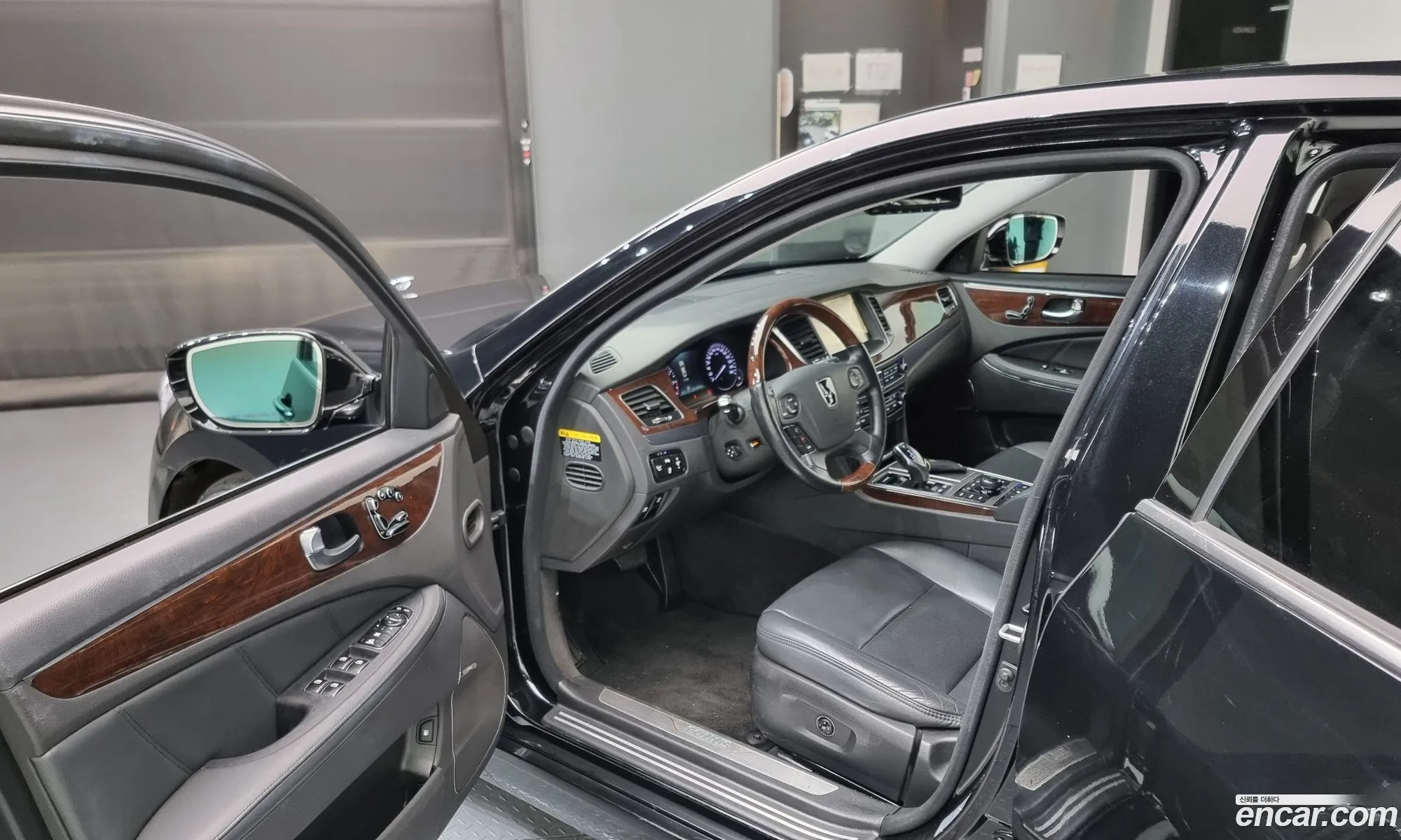 Hyundai Equus 2013 — 7