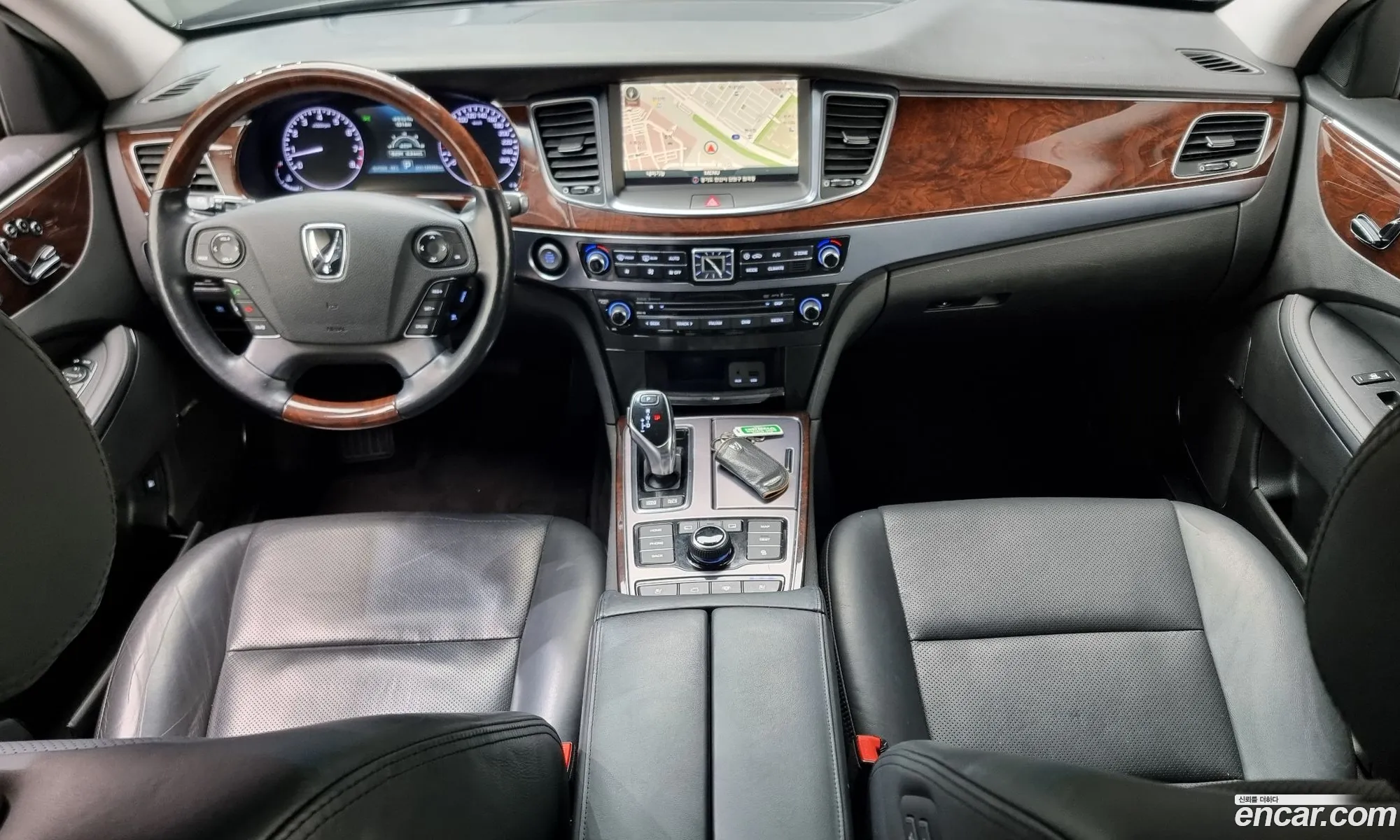 Hyundai Equus 2013 — 13