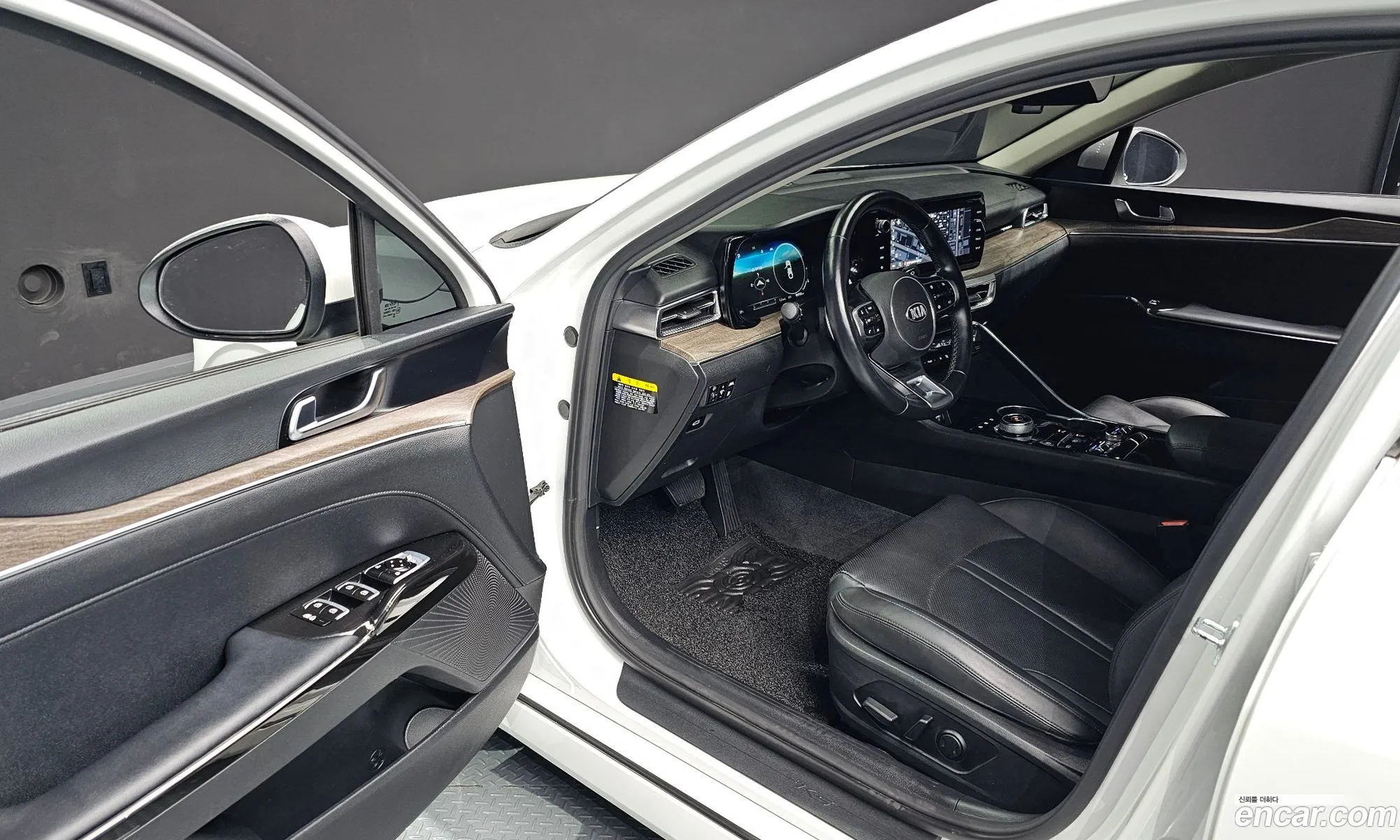 Kia K5 2019 — 10