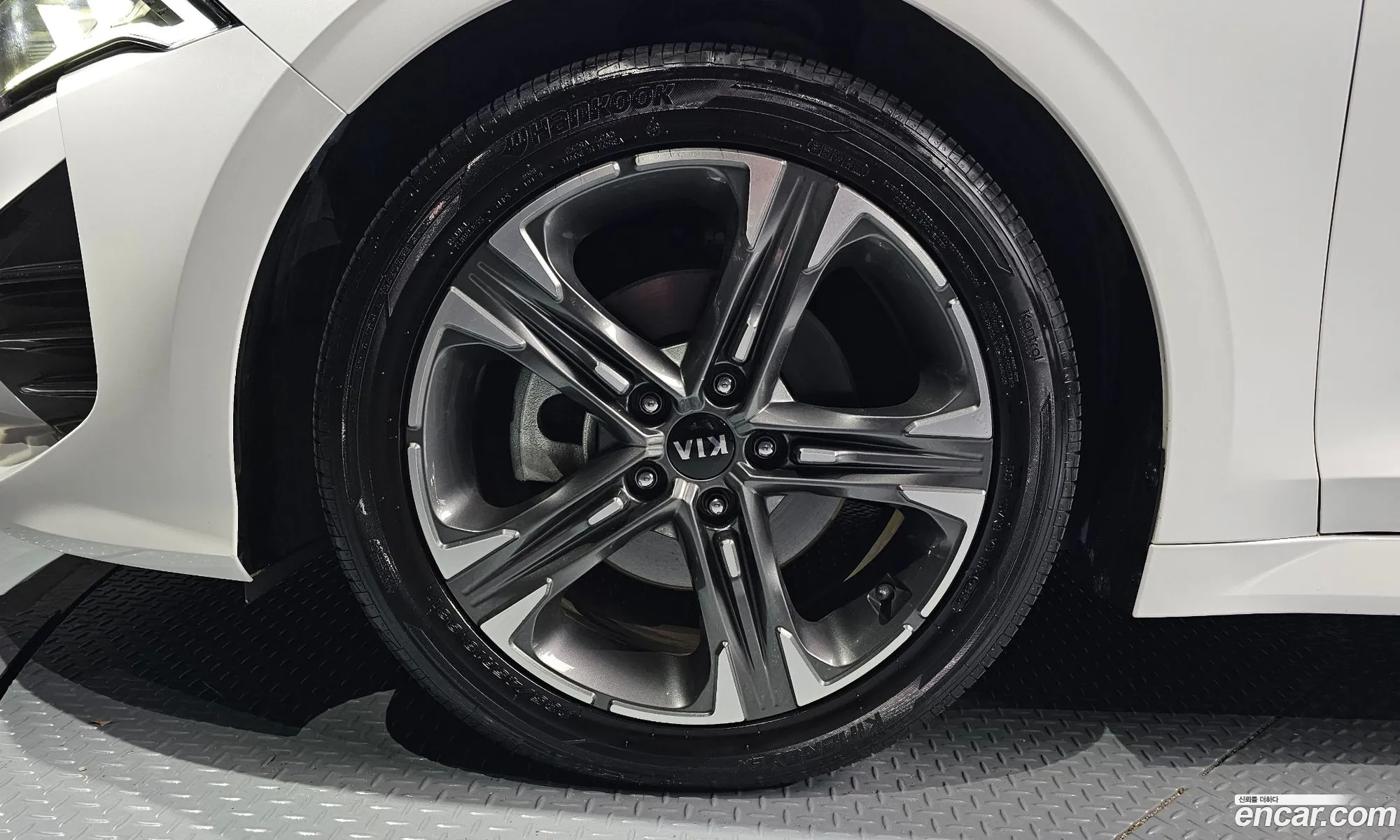 Kia K5 2019 — 14
