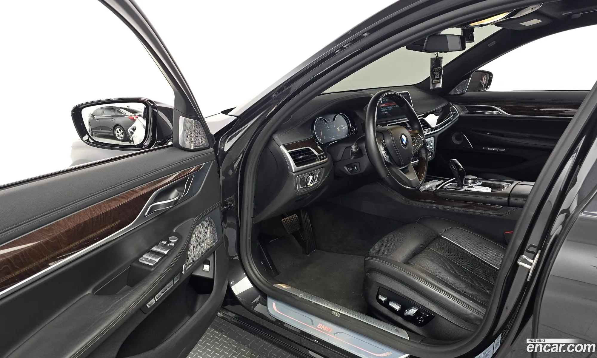 BMW 7 Series 2017 WBA7F2101HB005129 — 19