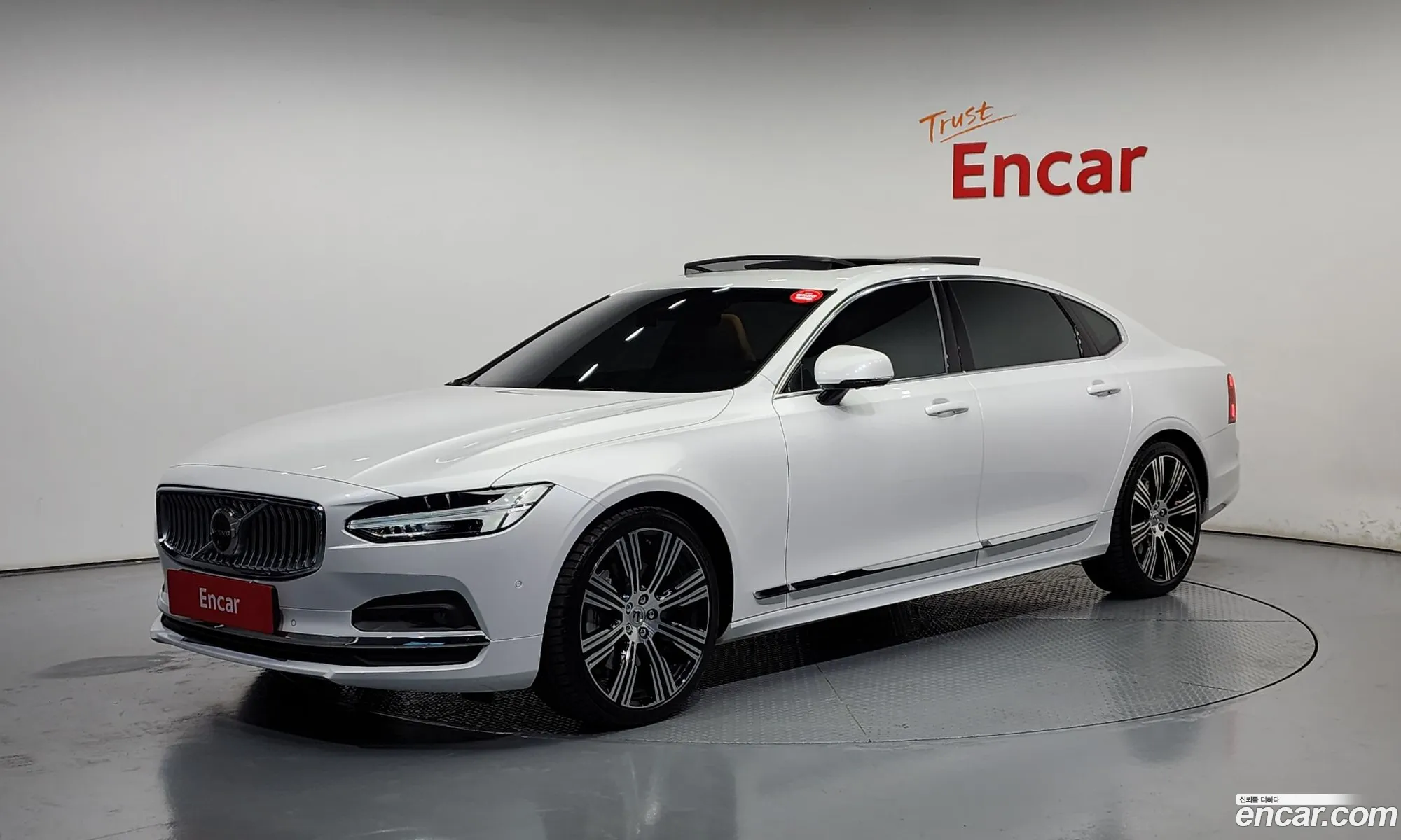 Volvo S90 2024 LVYPT0629RP401767 — 4