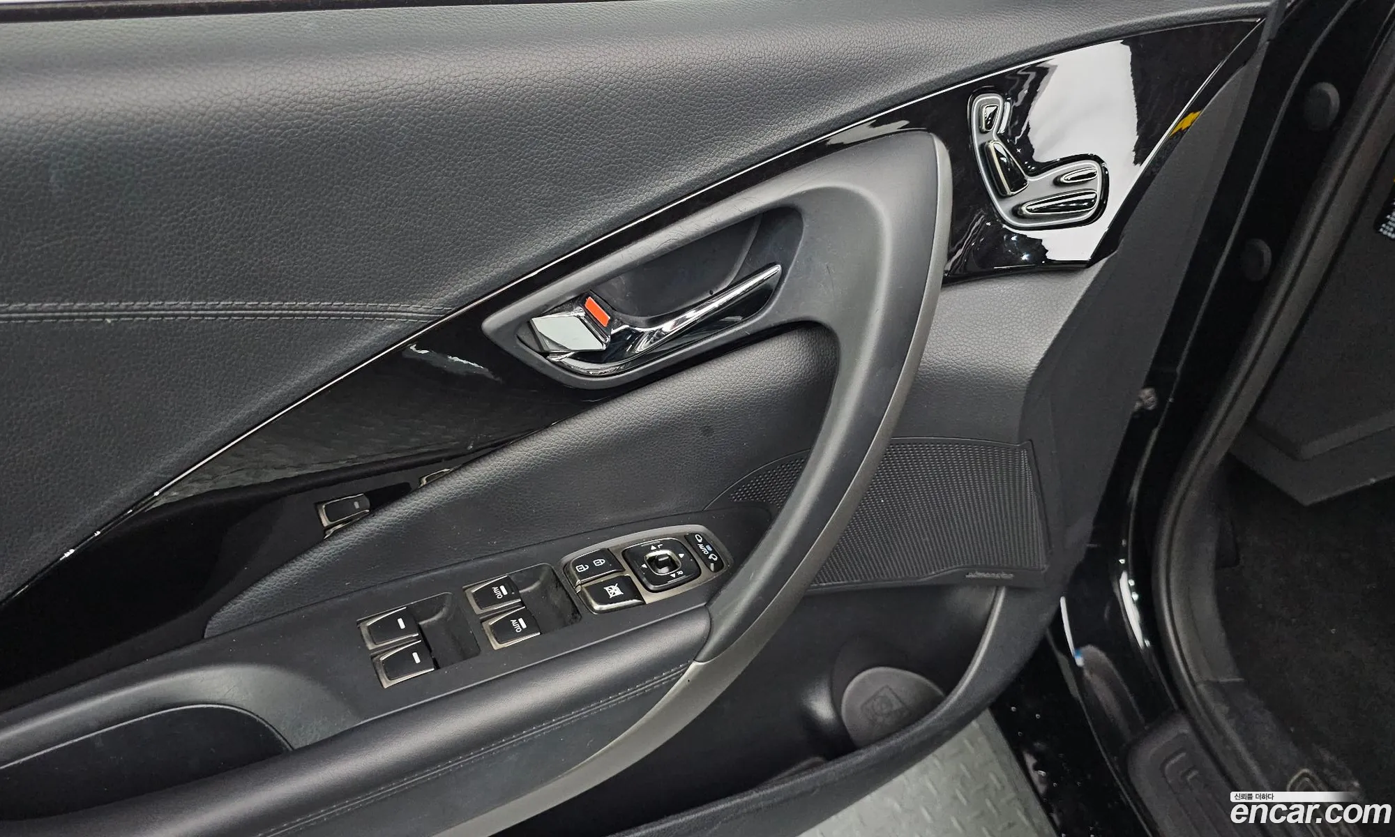 Hyundai Grandeur HG 2012 — 18