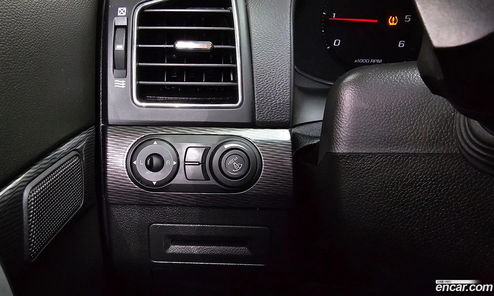 Chevrolet (GM Daewoo) Captiva 2013 — 18