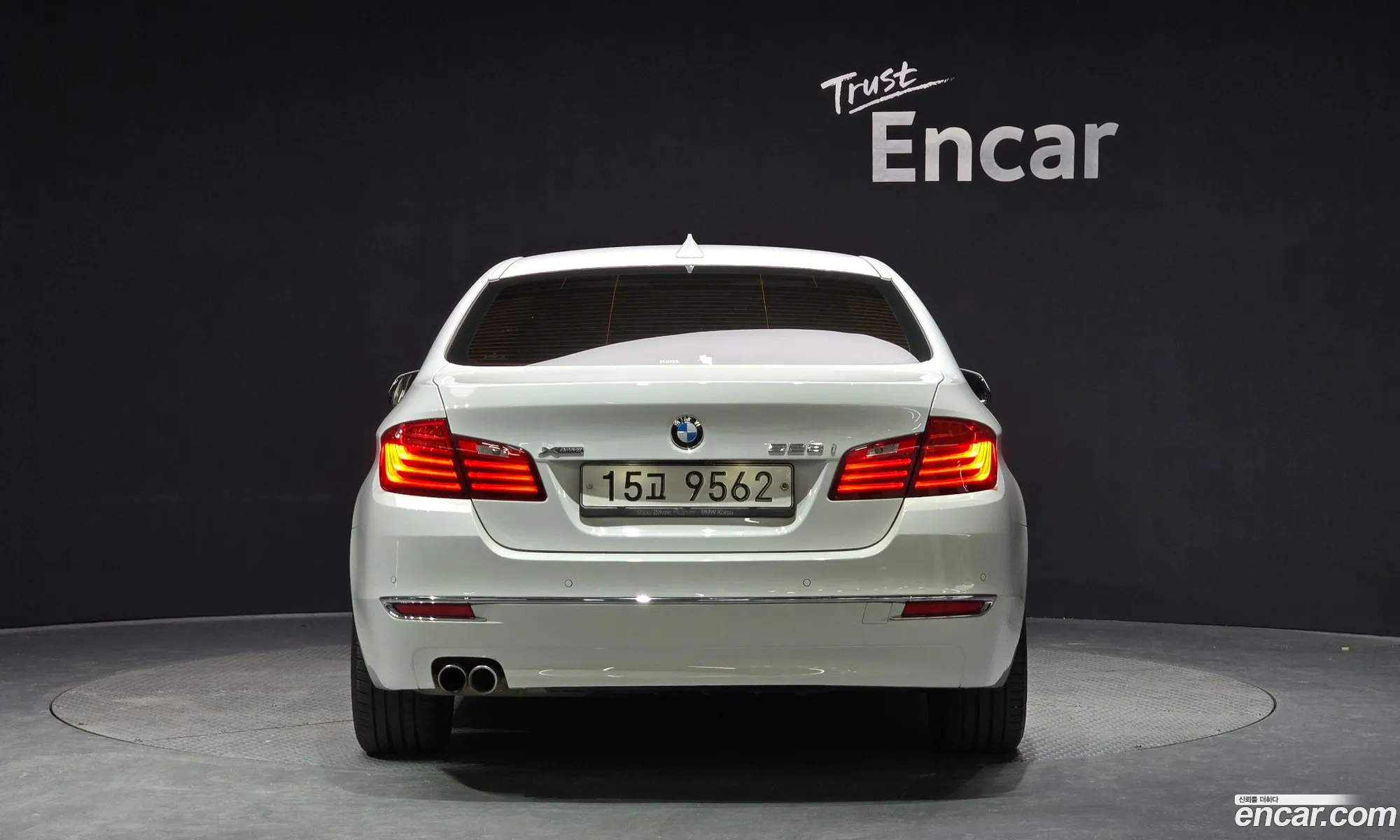 BMW 5 Series 2015 WBA5A7102FD816166 — 3