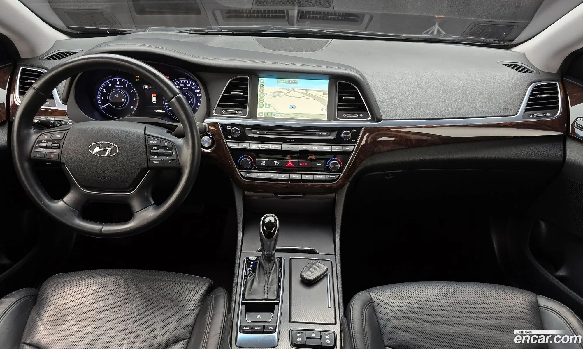 Hyundai Aslan 2015 — 5