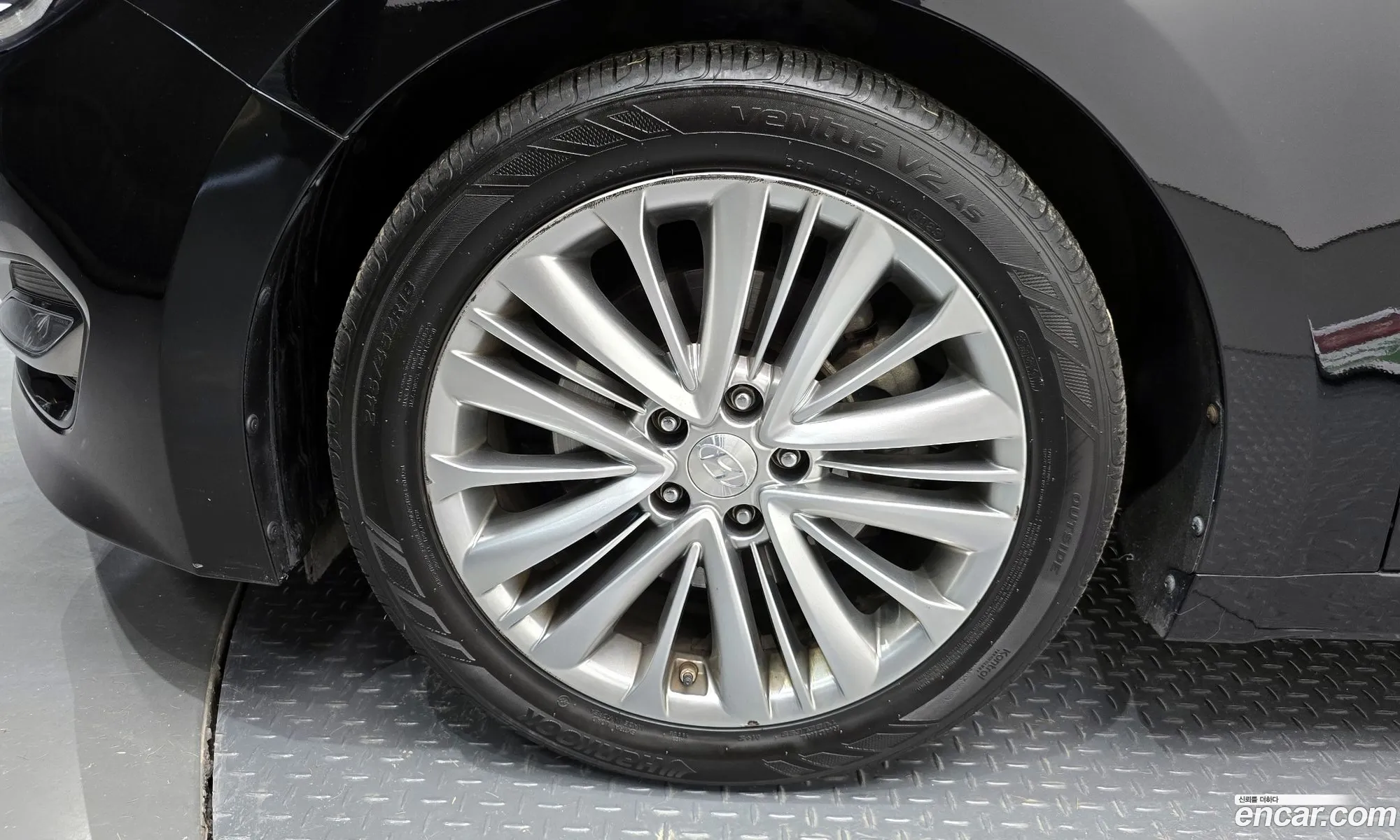 Hyundai Aslan 2015 — 14