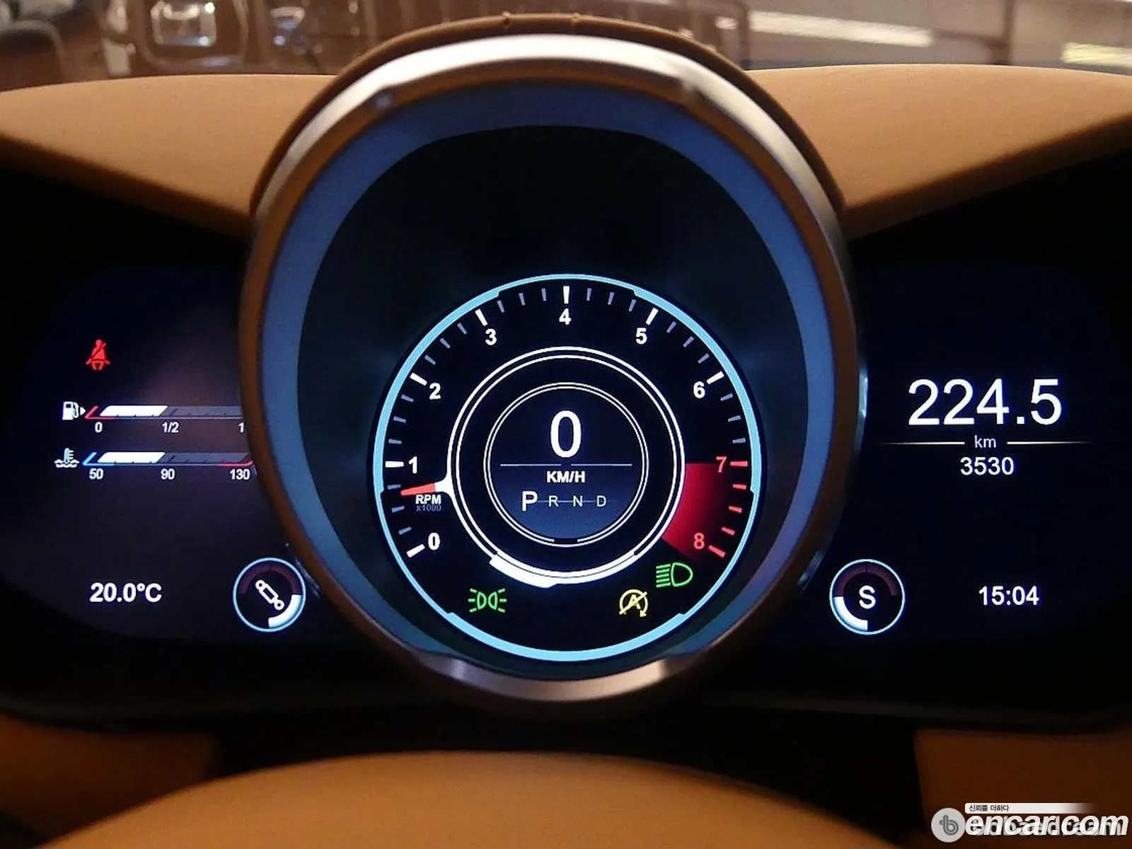 Aston Martin Vantage 2023 — 15