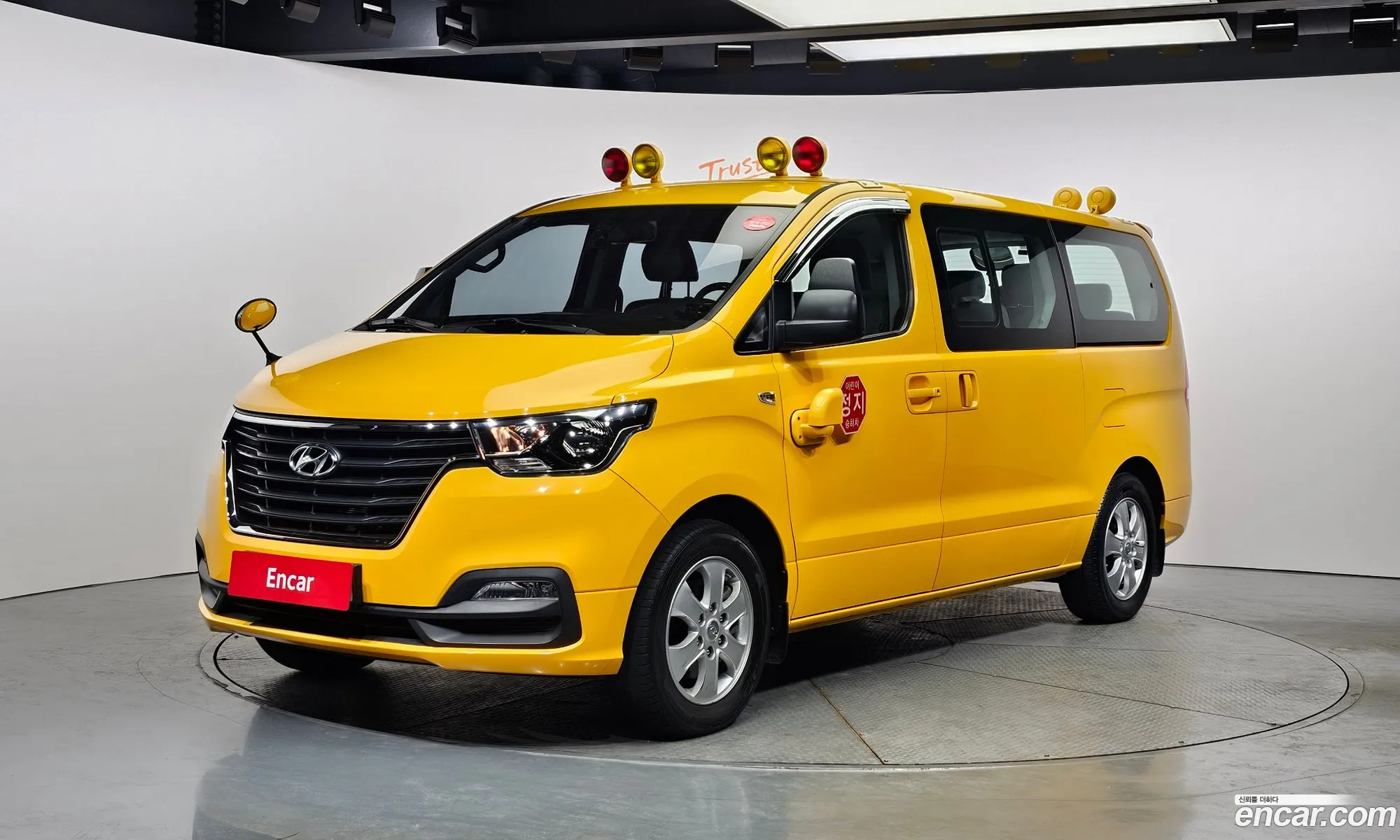 Hyundai Grand Starex 2020 — 16