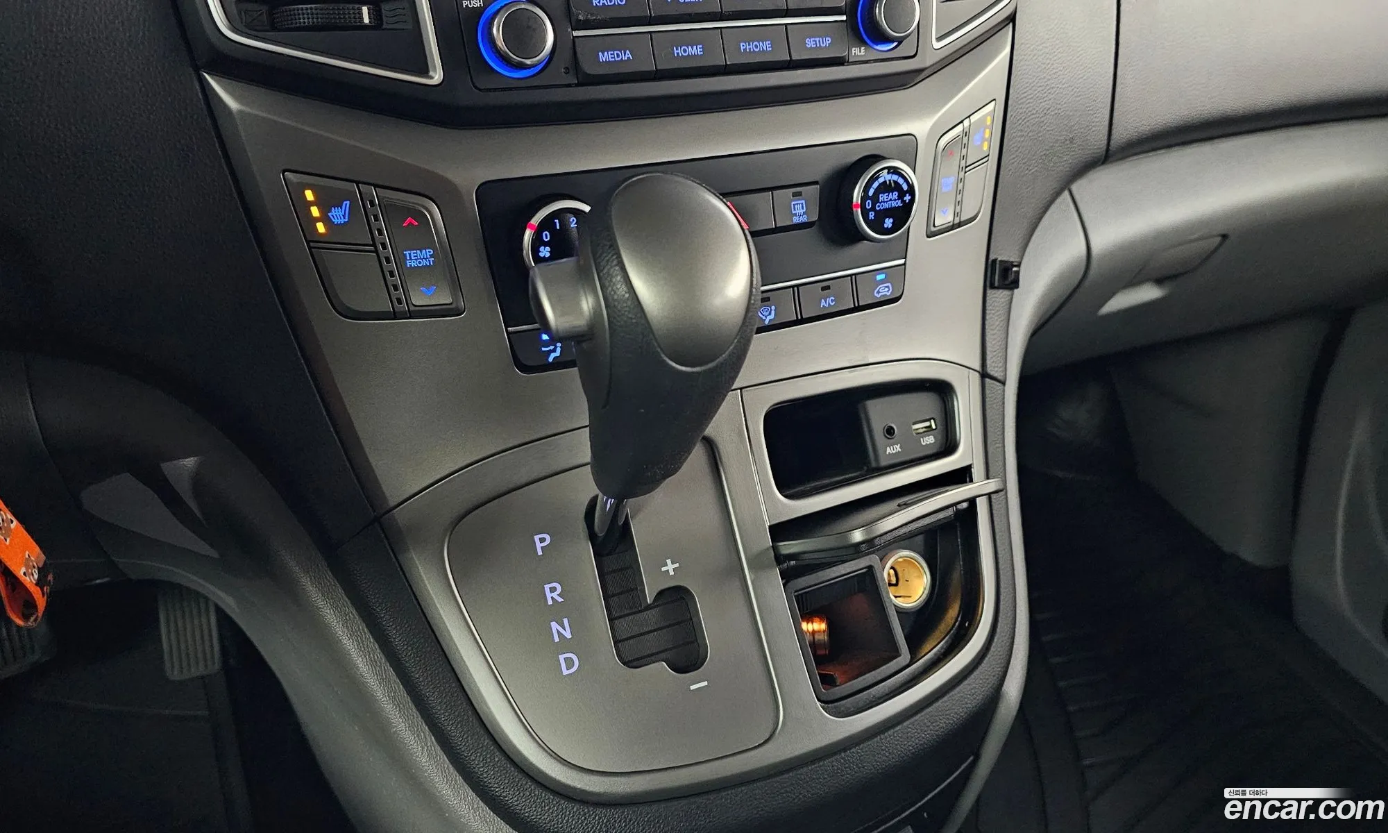 Hyundai Grand Starex 2020 — 13