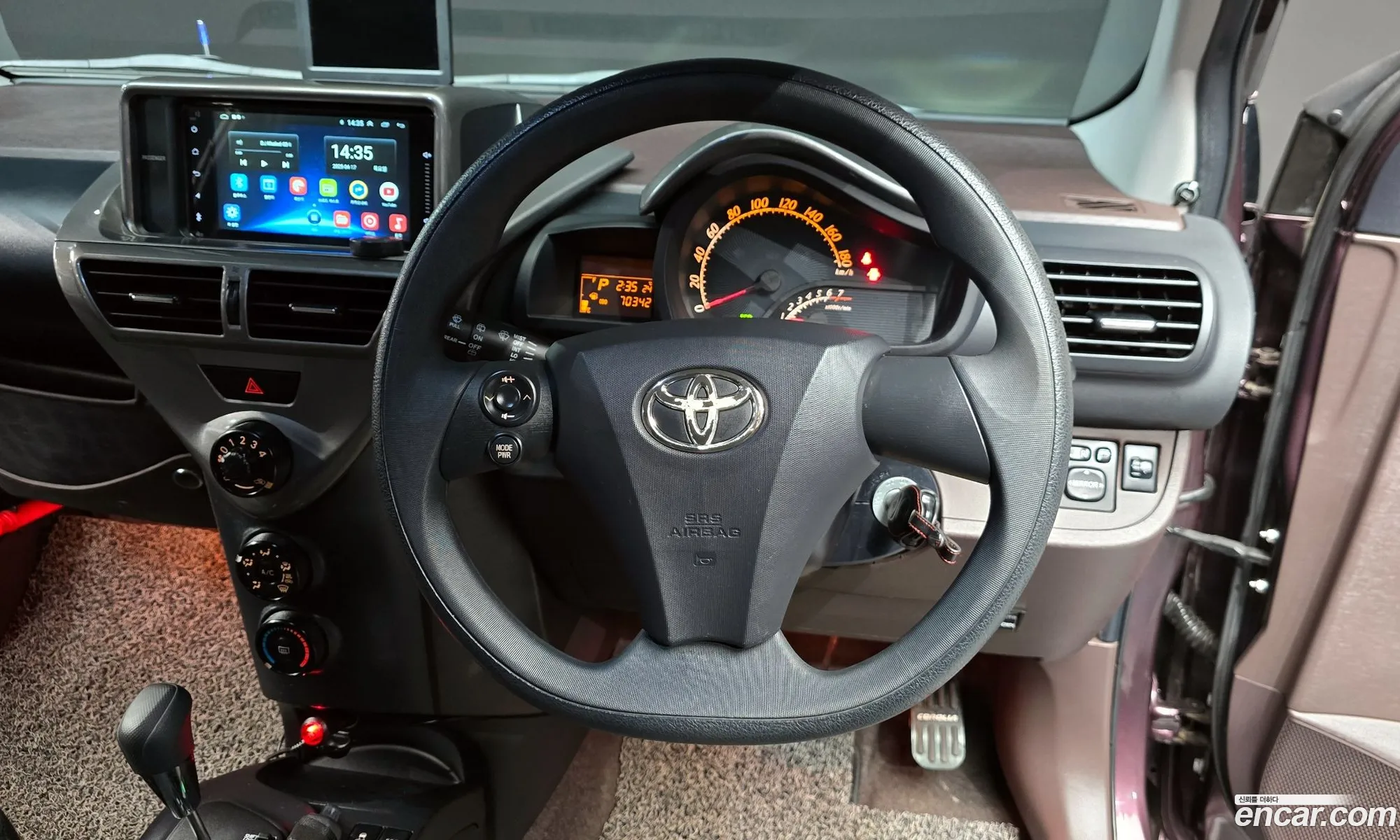 Toyota iQ 2010 KL90B3A8GAKZ00003 — 7