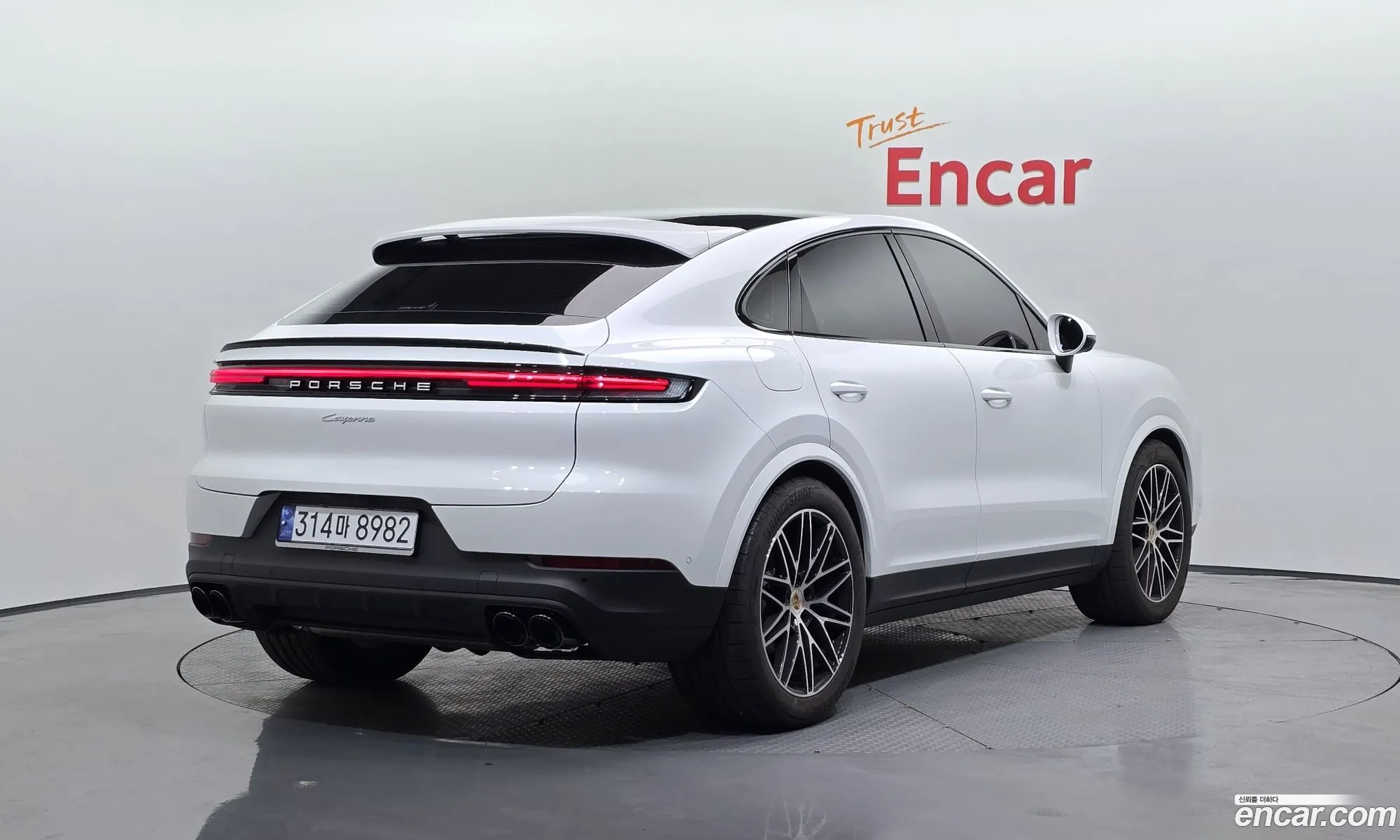 Porsche Cayenne 2024 WP1BA29YXRDA60138 — 17