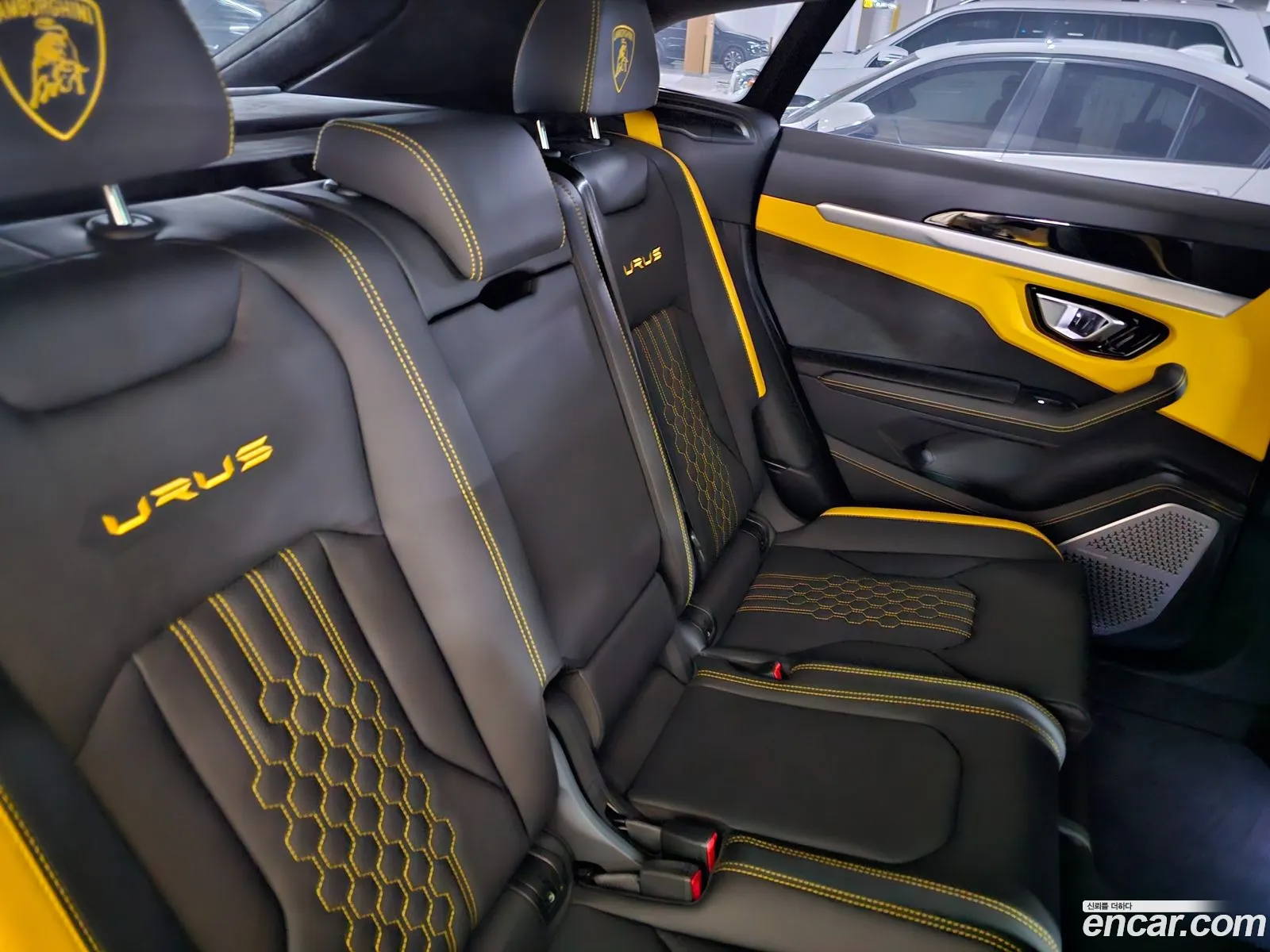 Lamborghini Urus 2024 — 12