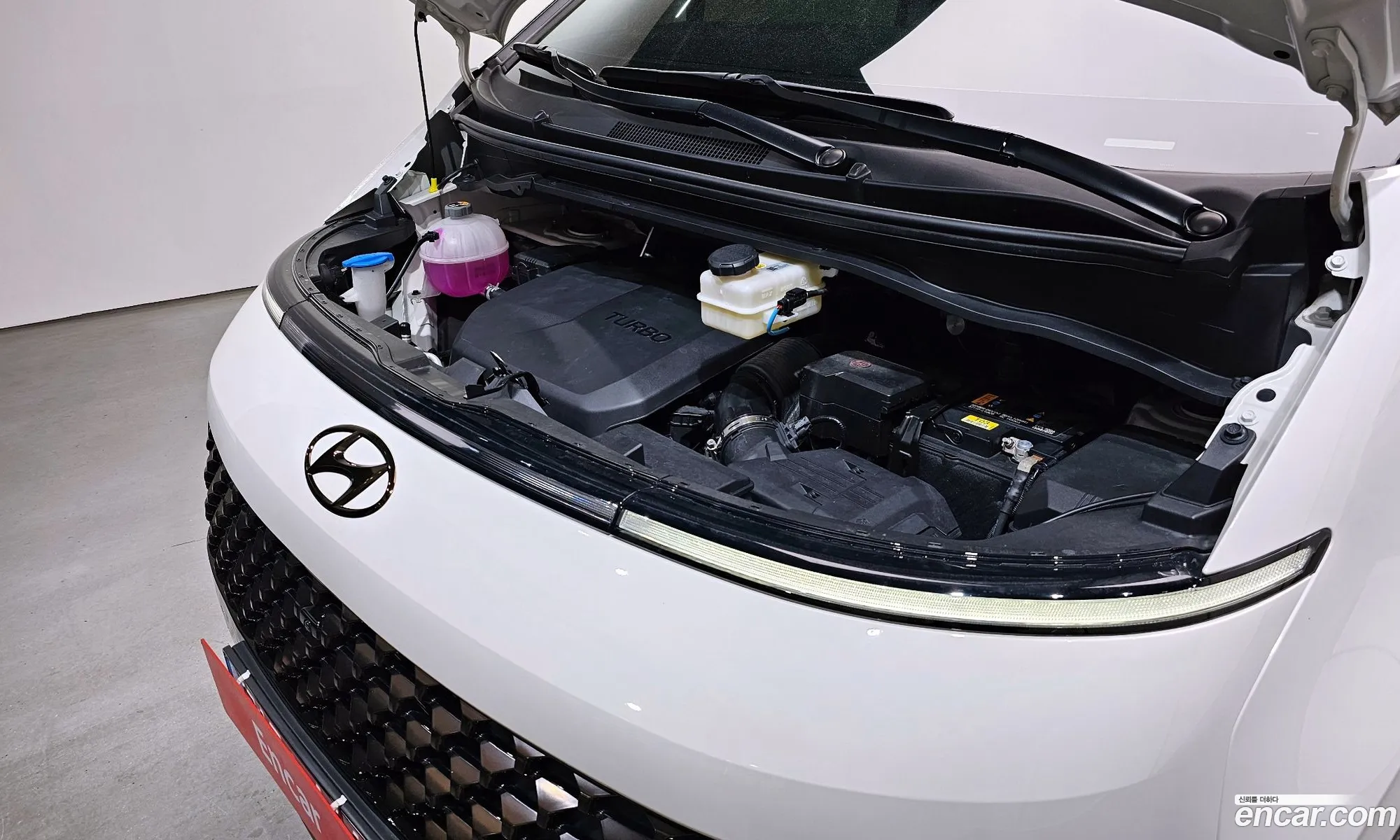 Hyundai Staria 2022 — 19