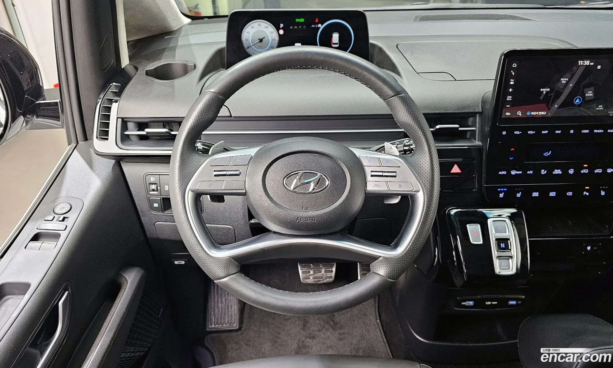 Hyundai Staria 2022 — 7