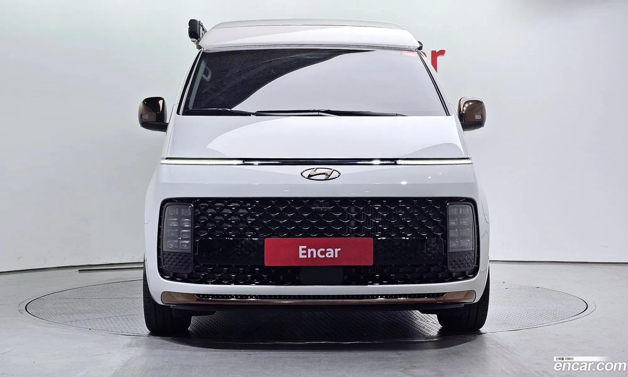 Hyundai Staria 2022 — 17