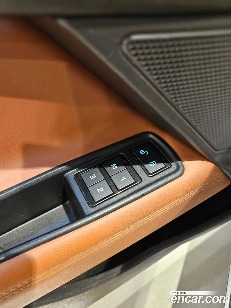 Jaguar XE 2016 — 7