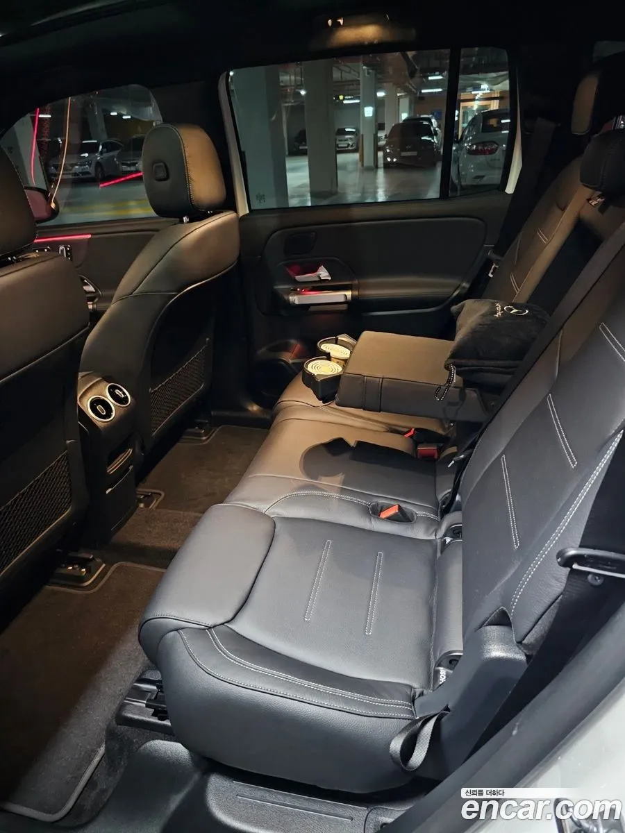 Mercedes-Benz EQB X243 2023 — 10