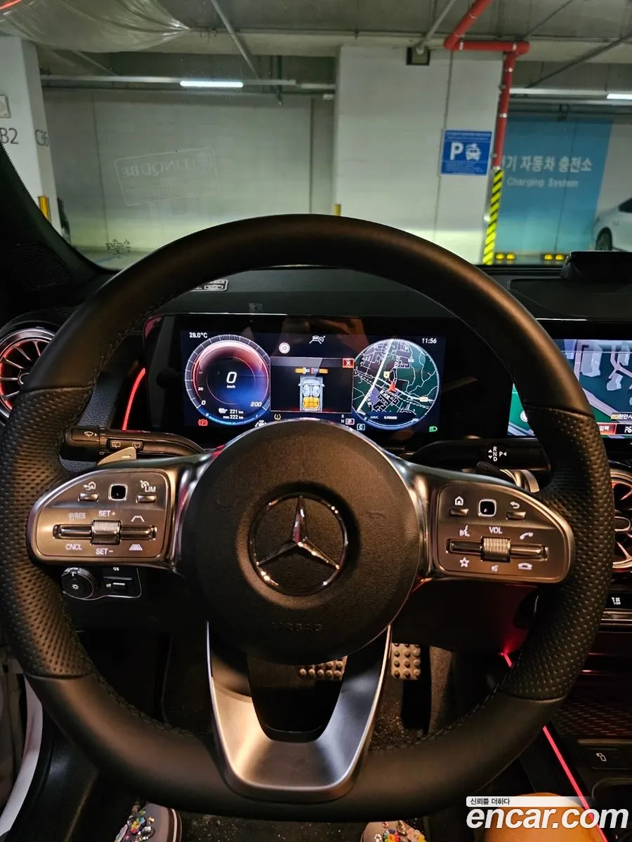 Mercedes-Benz EQB X243 2023 — 9