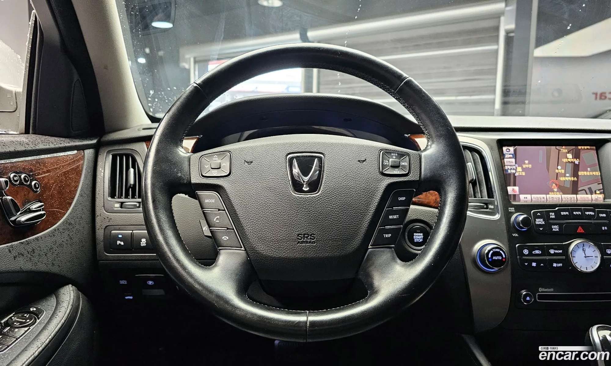 Hyundai Equus 2009 — 18