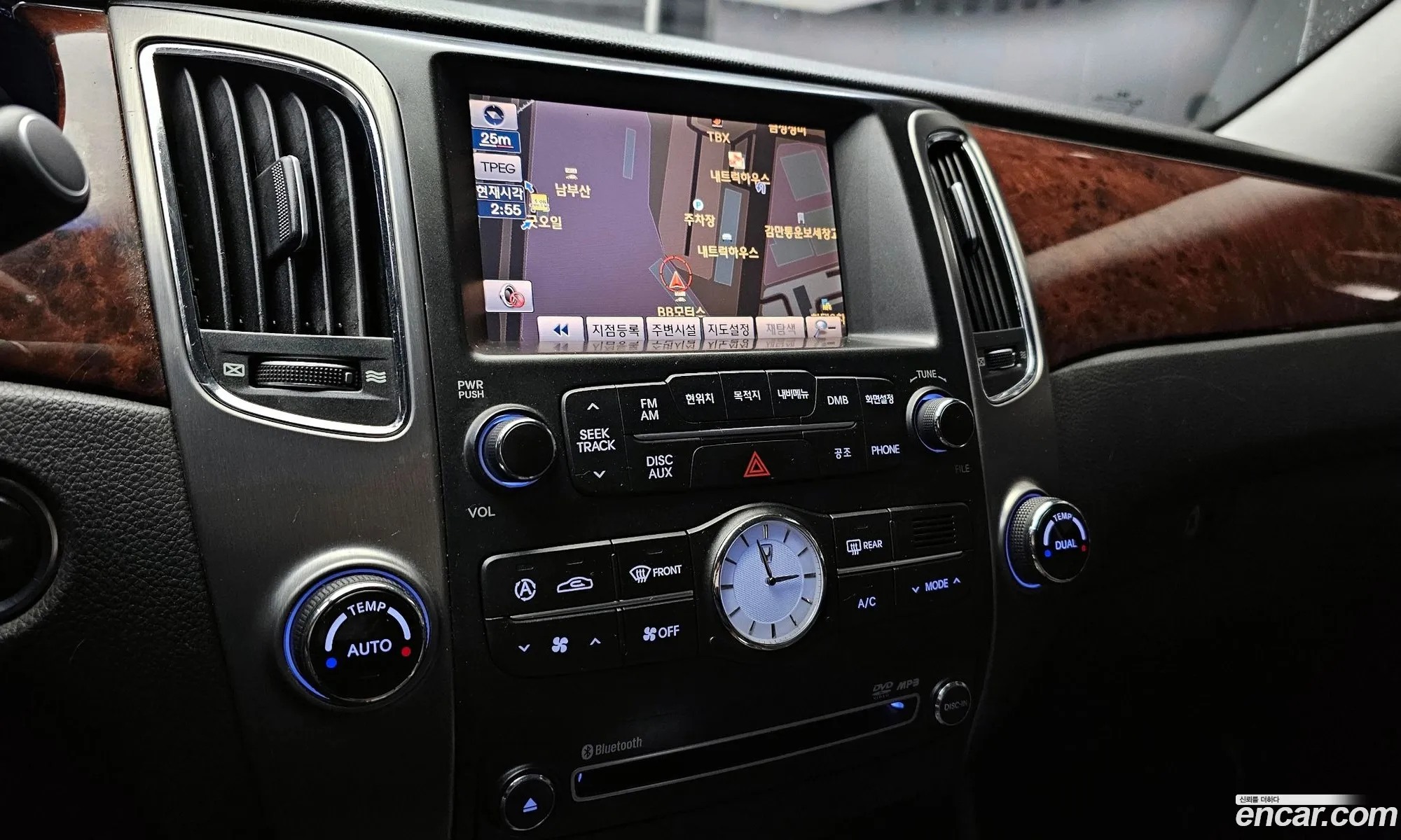 Hyundai Equus 2009 — 14